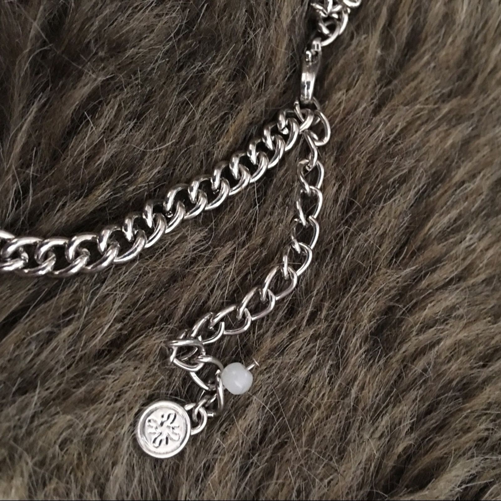 Vera Wang Vera Wang green sparkle chandelier style necklace Size ONE SIZE - 7 Thumbnail