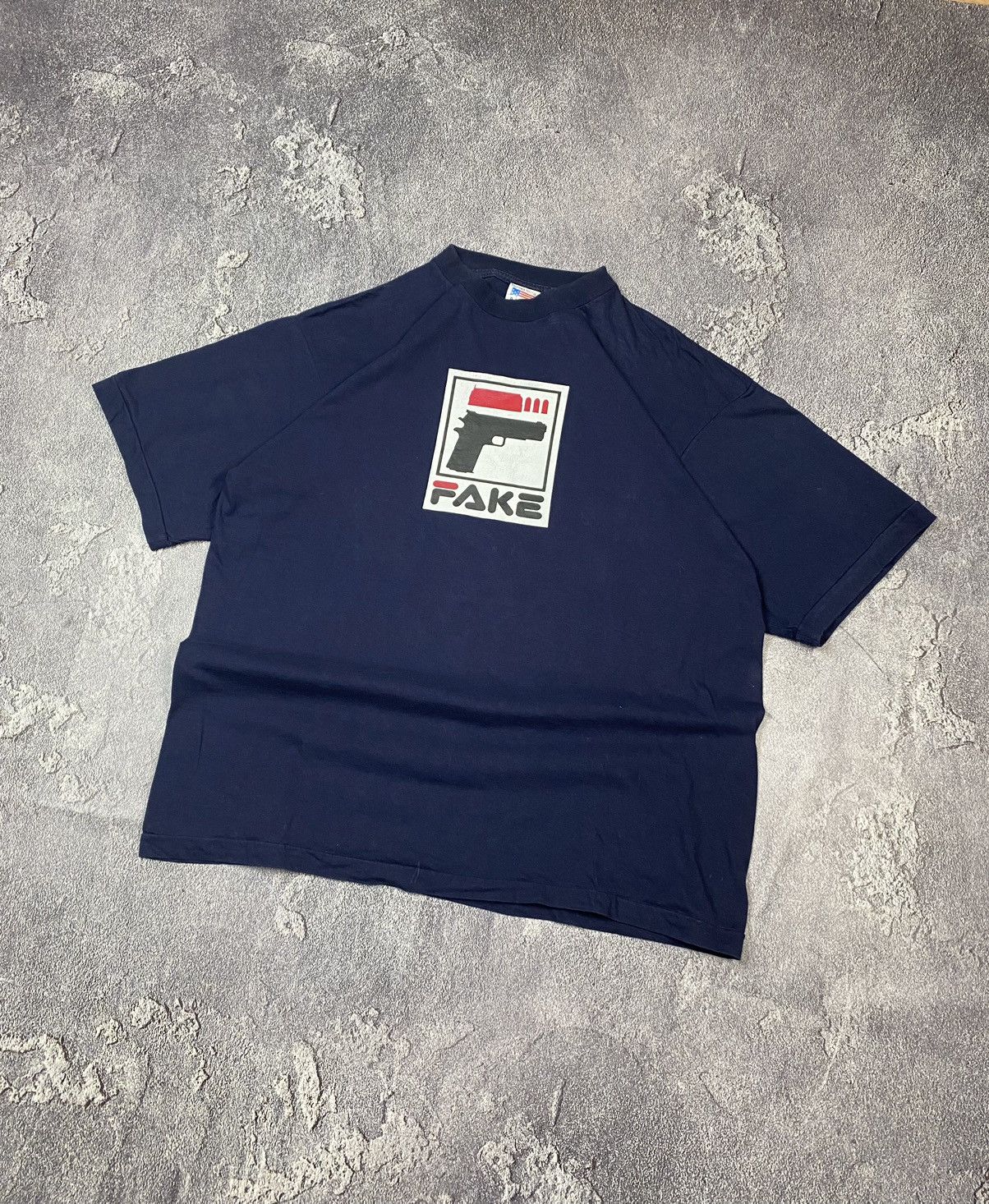 Beauty Beast Vintage 90s Fila Fake Gun T-shirt Single Stich Retro Size US XL / EU 56 / 4 - 2 Thumbnail