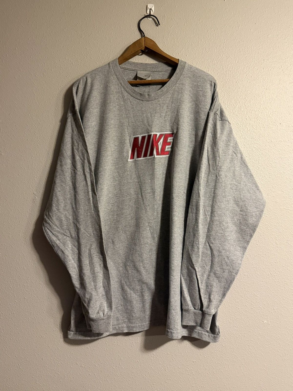 Nike vtg y2k nike long sleeve cotton shirt xl 2000s silver tag Size US XL / EU 56 / 4 - 1 Thumbnail