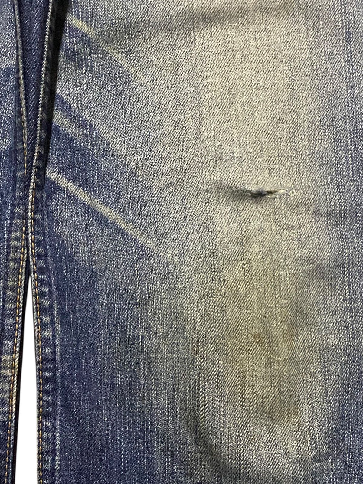 Levi's Vintage Levis 702 Mud Wash Distressed Loose Jeans Size US 31 - 8 Thumbnail