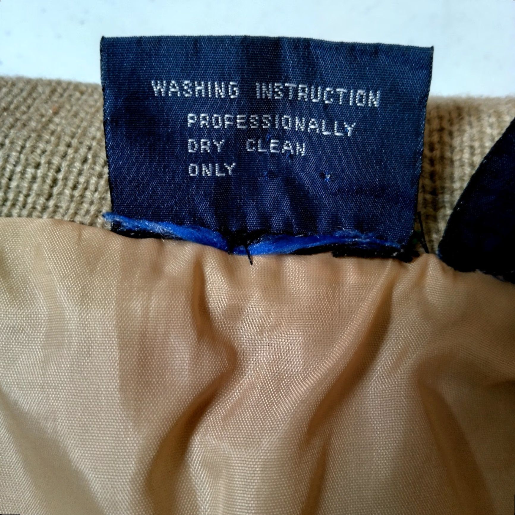 Vintage VINTAGE Carrington Sweater Jacket Men L Beige Leather Cowhide Knit Full Zip Size US L / EU 52-54 / 3 - 7 Thumbnail