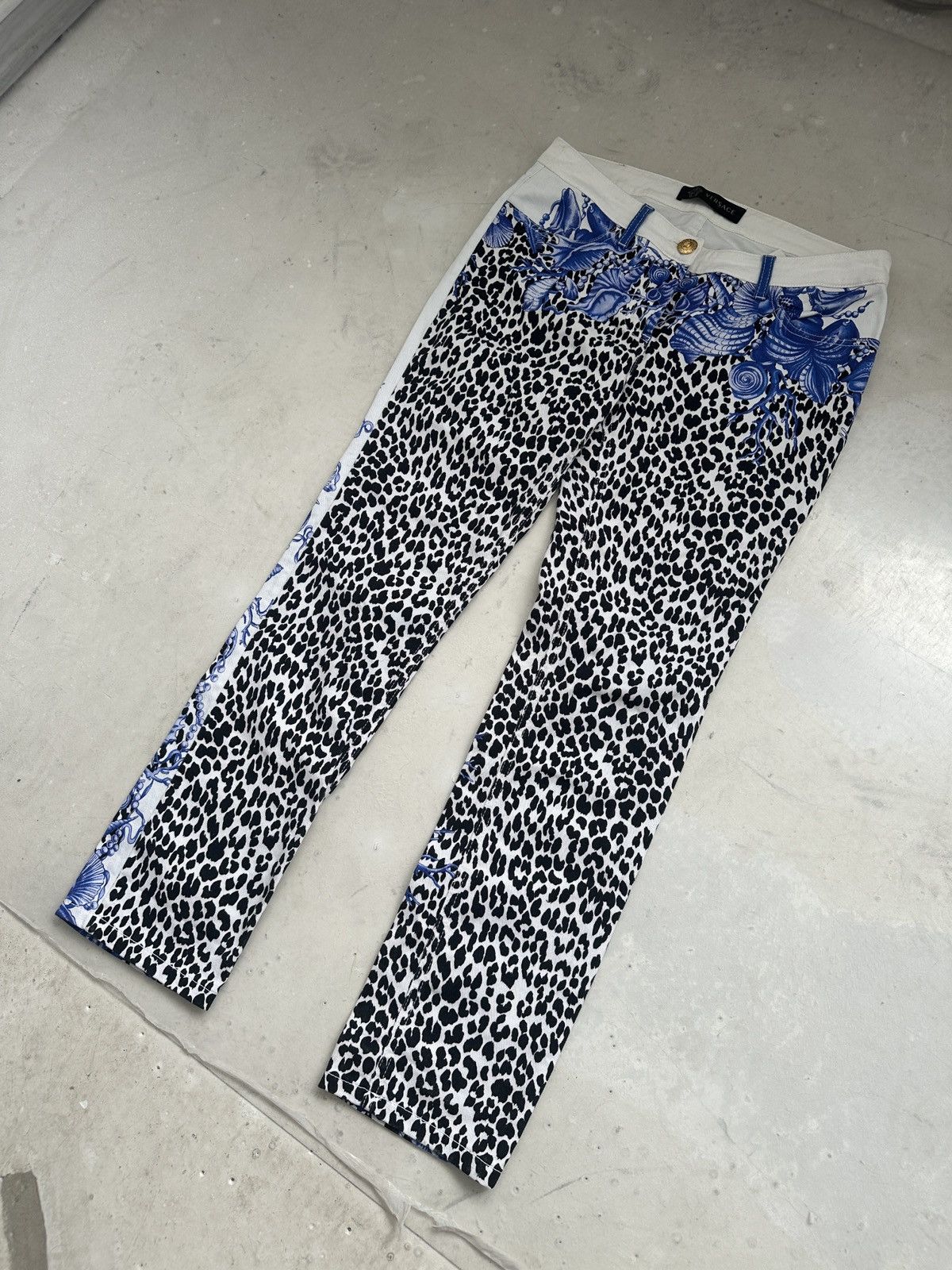 Versace Gianni Versace AOP jeans Aqua coral and leopard print Size 28" / US 6 / IT 42 - 4 Thumbnail