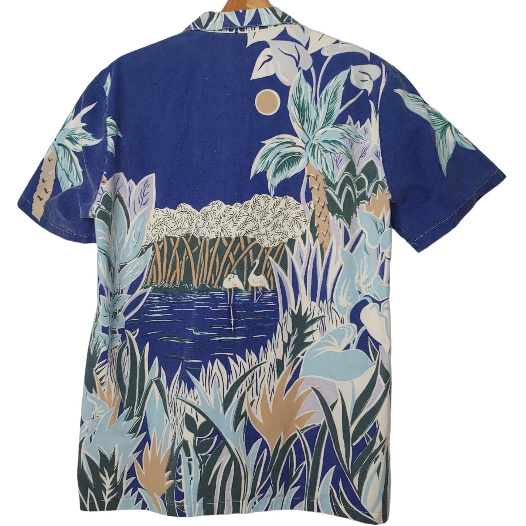 Paradise VINTAGE Paradise Blue Lagoon Shirt Men Large Cotton Tropical Crane Button-Up Short Sleeve Blue 39" Chest 28" Length Mens Size US L / EU 52-54 / 3 - 2 Thumbnail