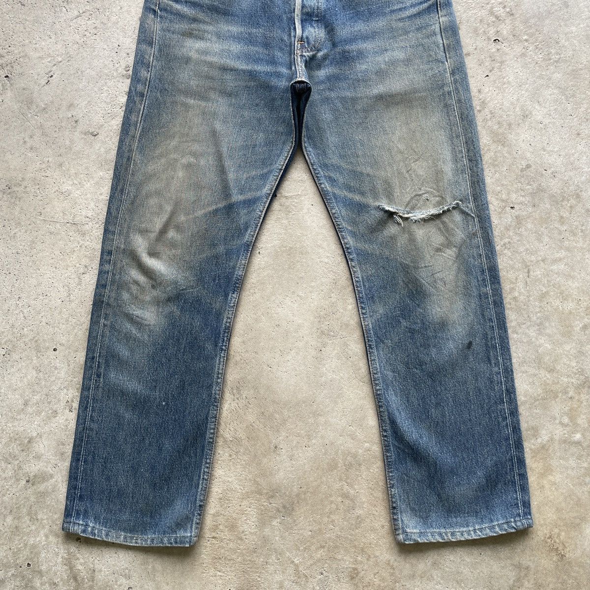 Levi's Vintage Clothing Vintage Levi’s 501 Rusty Faded Distressed Jeans Pants W29 Size US 29 - 4 Thumbnail