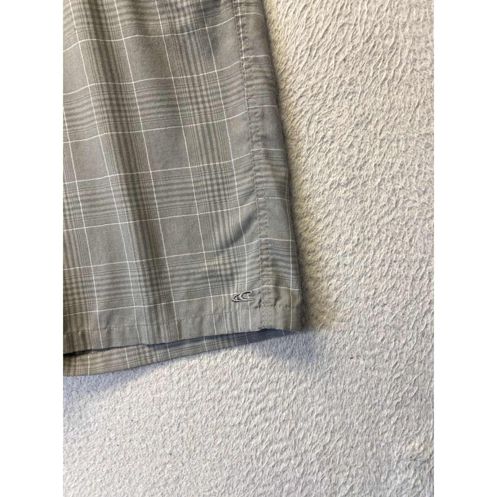 O'Neill VINTAGE O'Neill Men's Casual Shorts Size 34 Gray Plaid Cotton Blend Inseam 12 Boys Size US 34 / EU 50 - 2 Thumbnail