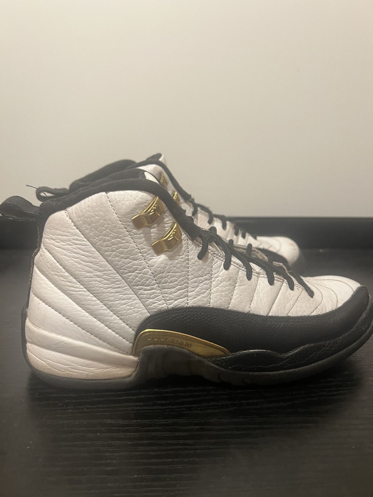 Nike SIZE 7 MEN - Nike Air Jordan 12 Retro Royalty White Size US 7 / EU 40 - 3 Thumbnail