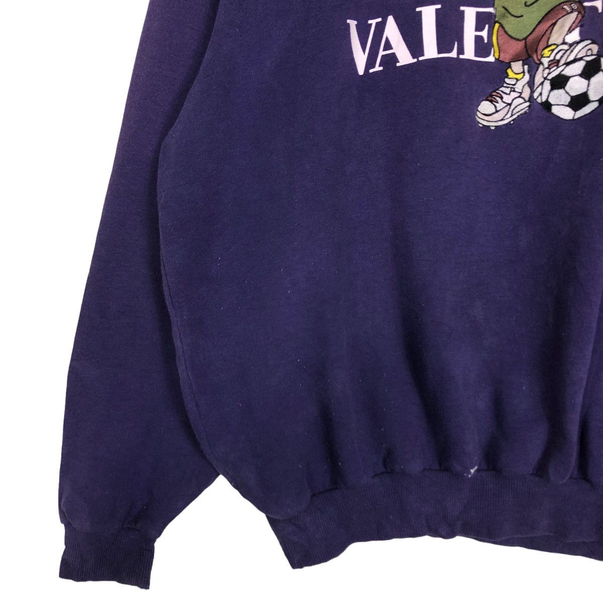 Japanese Brand 🔥Vintage Anies Valentino Sweatshirt Crewneck Cartoon Big Size US L / EU 52-54 / 3 - 4 Thumbnail