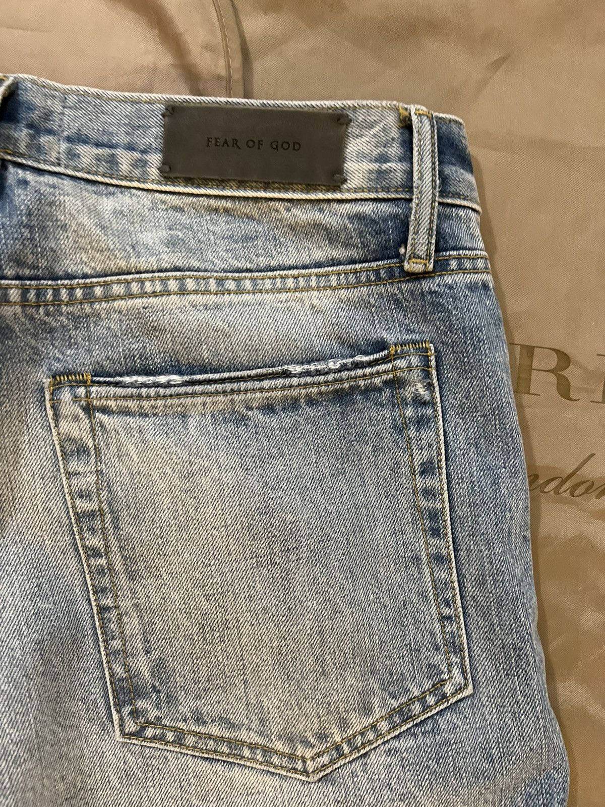 Fear of God Fear Of God 5th Collection Vintage Wash Denim Size 33 Size US 33 - 10 Thumbnail