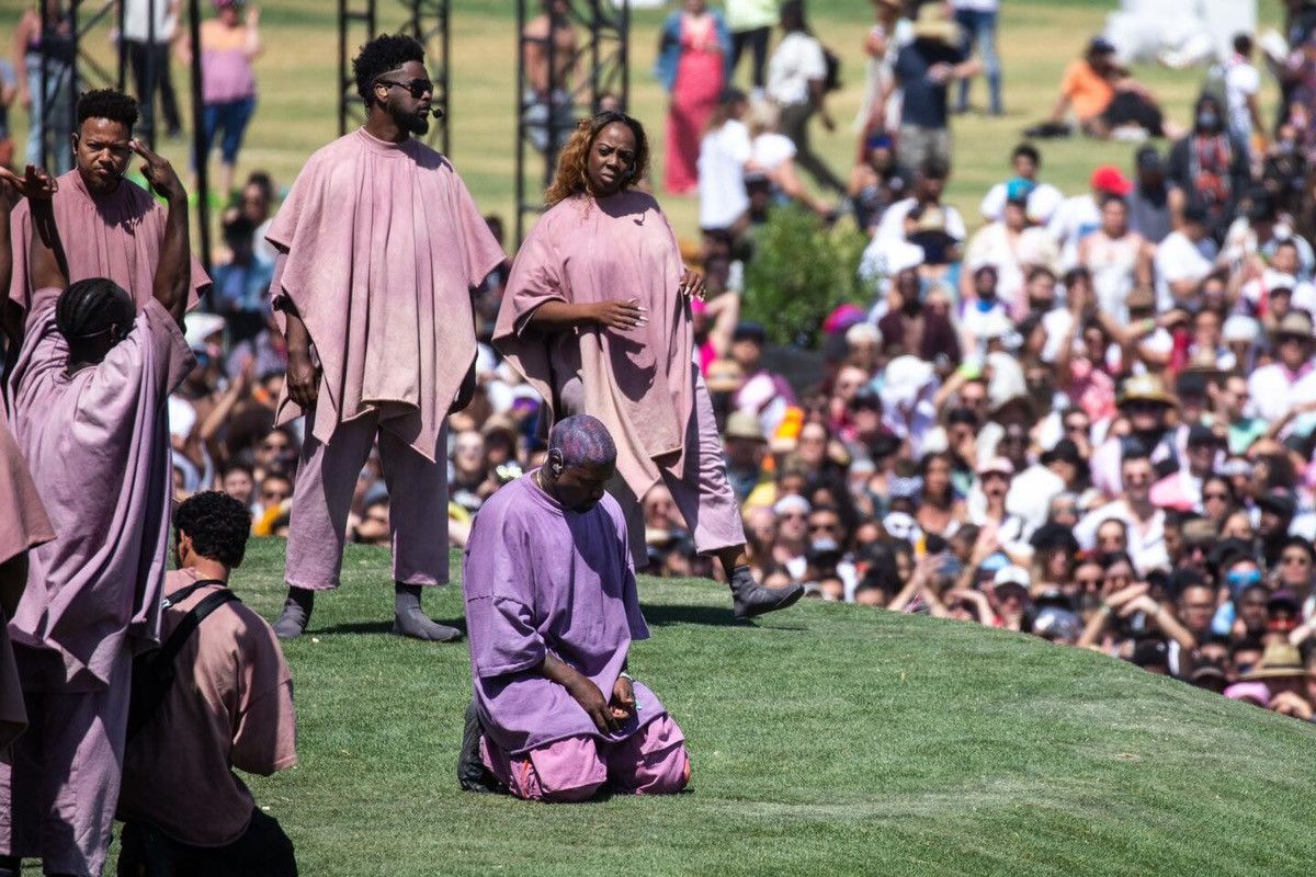 Other Outfit worn at Kanye Wests Sunday Service at Coachella Size US L / EU 52-54 / 3 - 2 Thumbnail