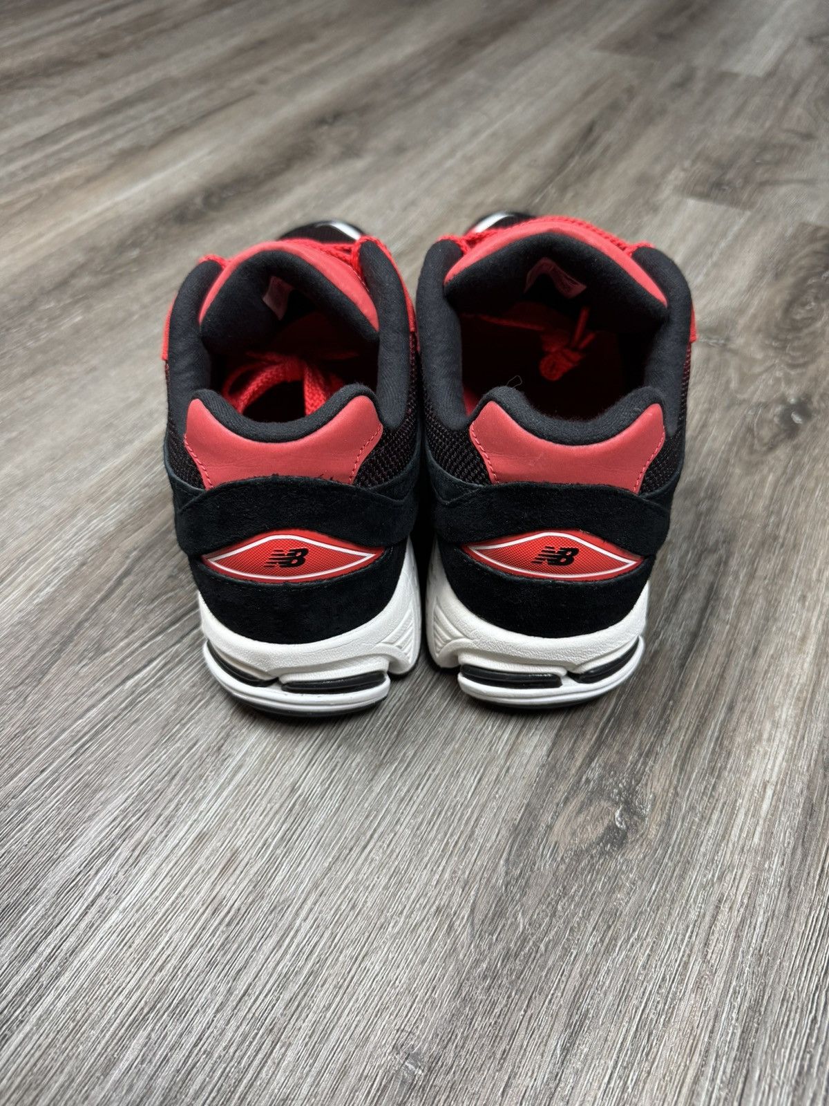 New Balance New Balance 2002R True Red Black Size 10.5 Size US 10 / EU 43 - 6 Thumbnail