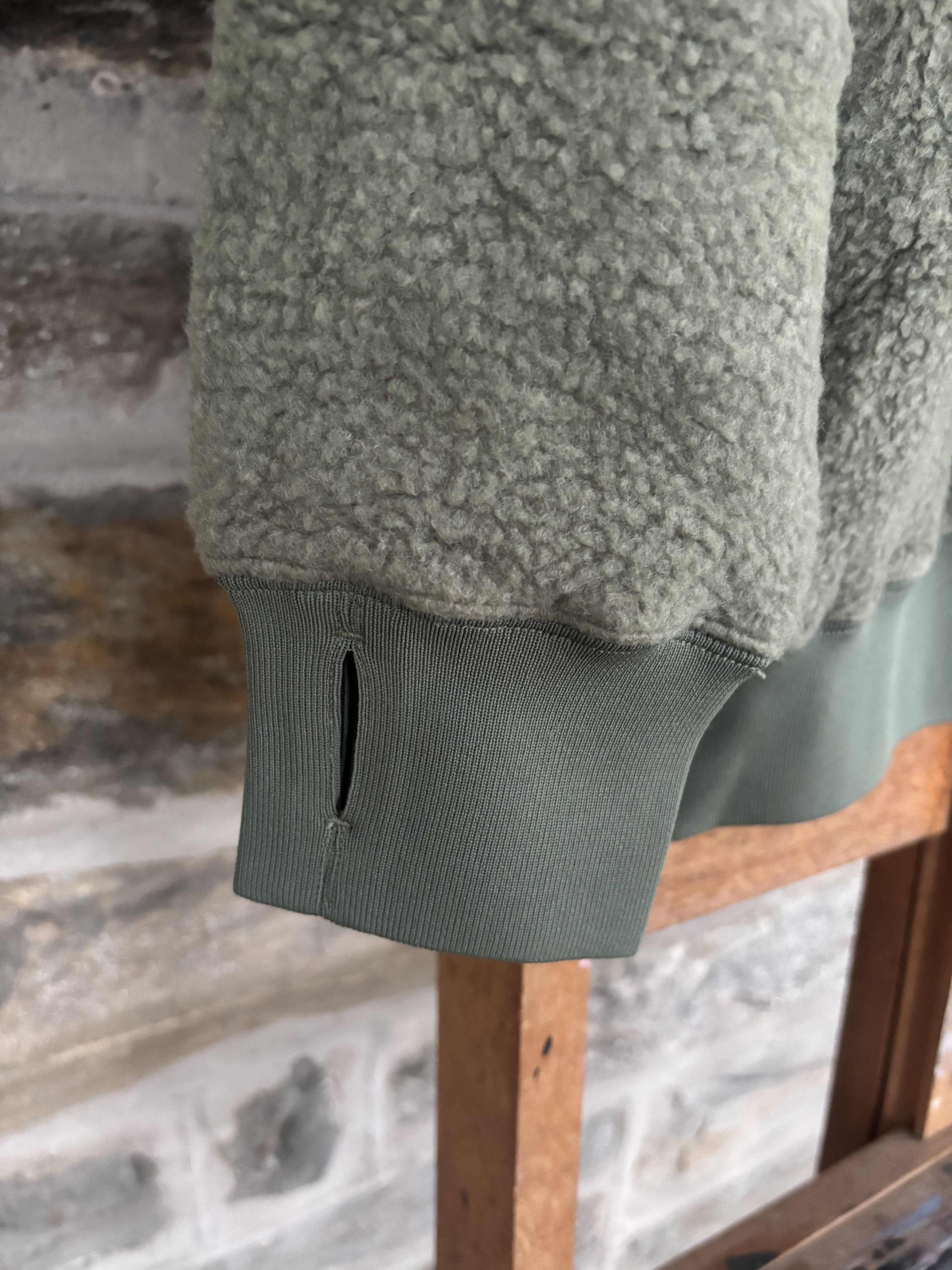 Beams Plus Raglan sleeve Polar fleece Quarter zip pullover Size US M / EU 48-50 / 2 - 4 Thumbnail