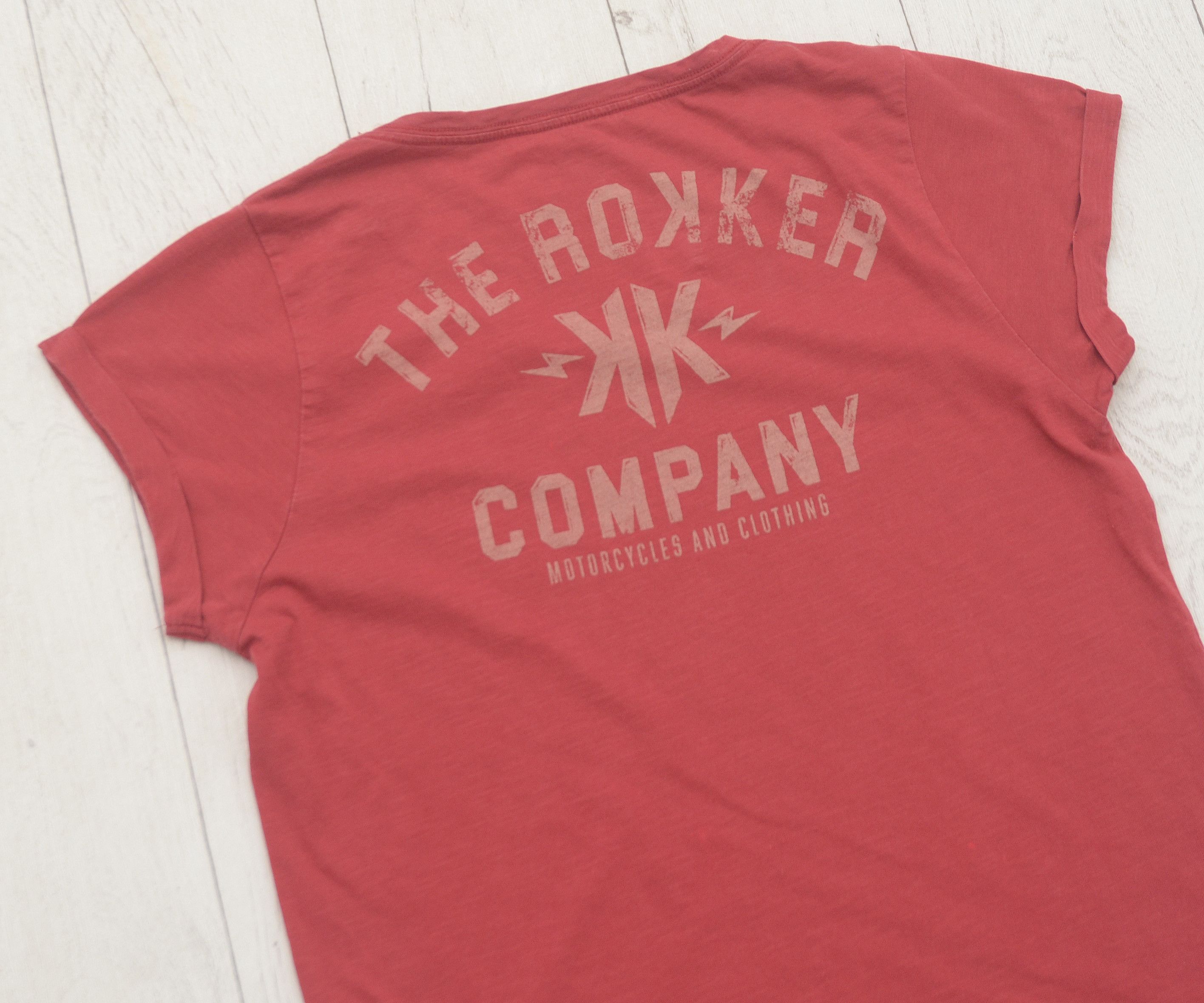 THE ROKKER COMPANY ROKKER Eagle Women’s Red V-Neck Skull T-Shirt sz S Size S / US 4 / IT 40 - 8 Thumbnail