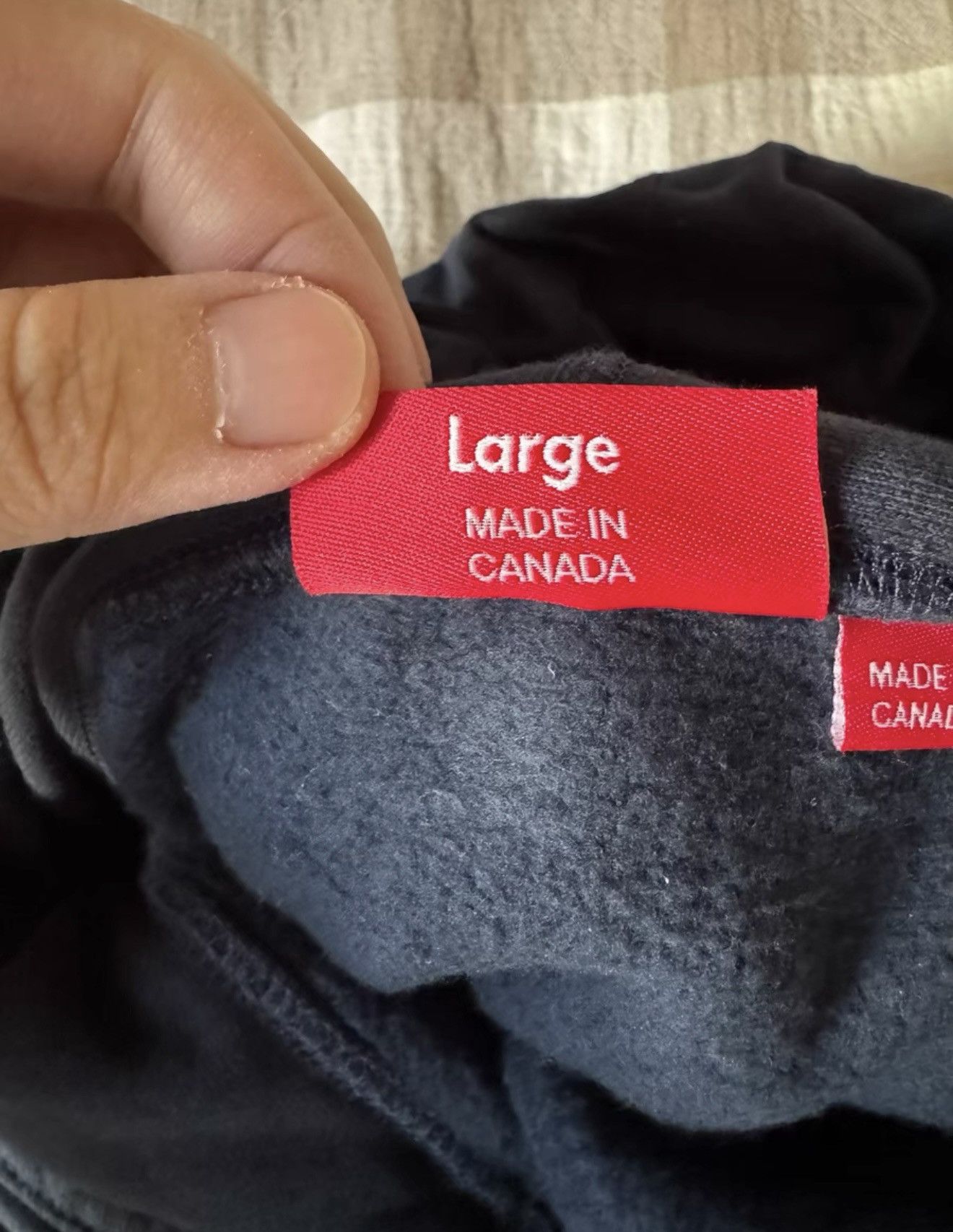 Supreme Supreme navy on navy tonal box logo hooded sweatershirt Size US L / EU 52-54 / 3 - 3 Thumbnail