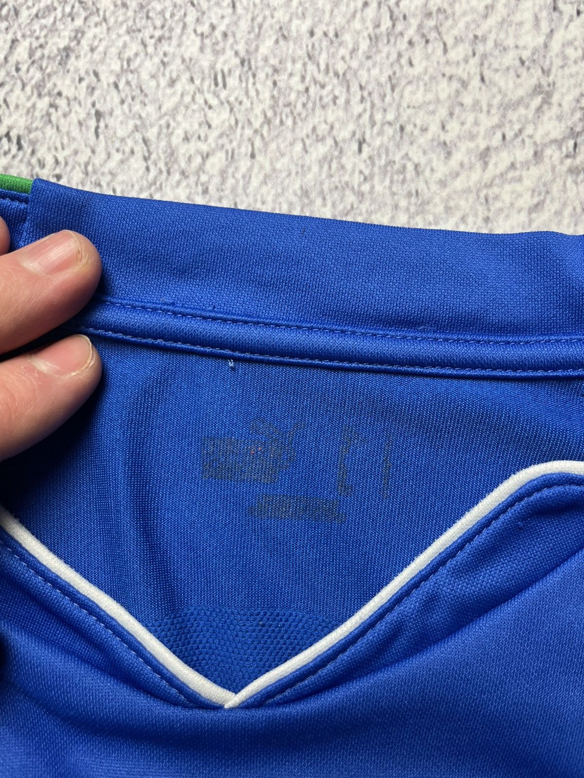 Puma ITALY 2010 2011 HOME FOOTBALL SHIRT SOCCER JERSEY PUMA Size US M / EU 48-50 / 2 - 16 Thumbnail