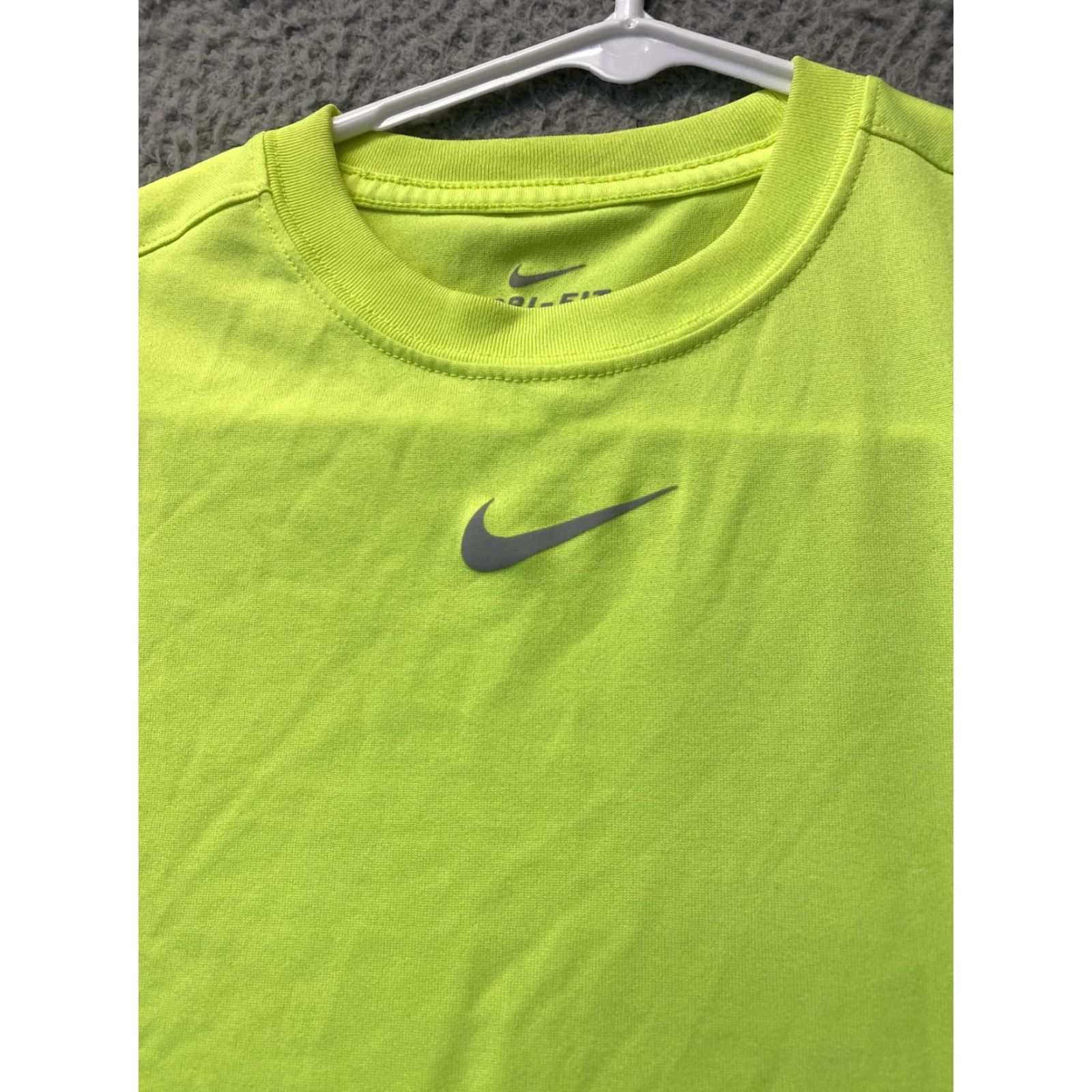 Nike Nike FitDry Tank Shirt Women Medium Neon Swoosh Outdoor Casual Gym Size M / US 6-8 / IT 42-44 - 2 Thumbnail