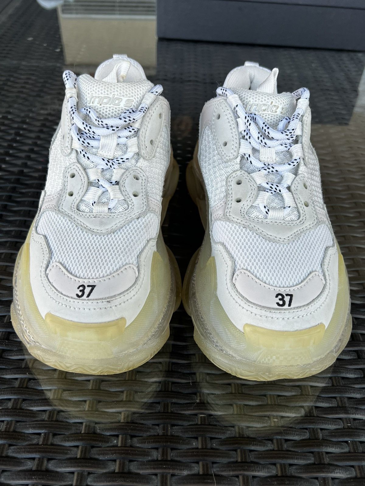 Balenciaga Balenciaga Triple S Clear Sole - White Size US 6 / IT 36 - 2 Thumbnail