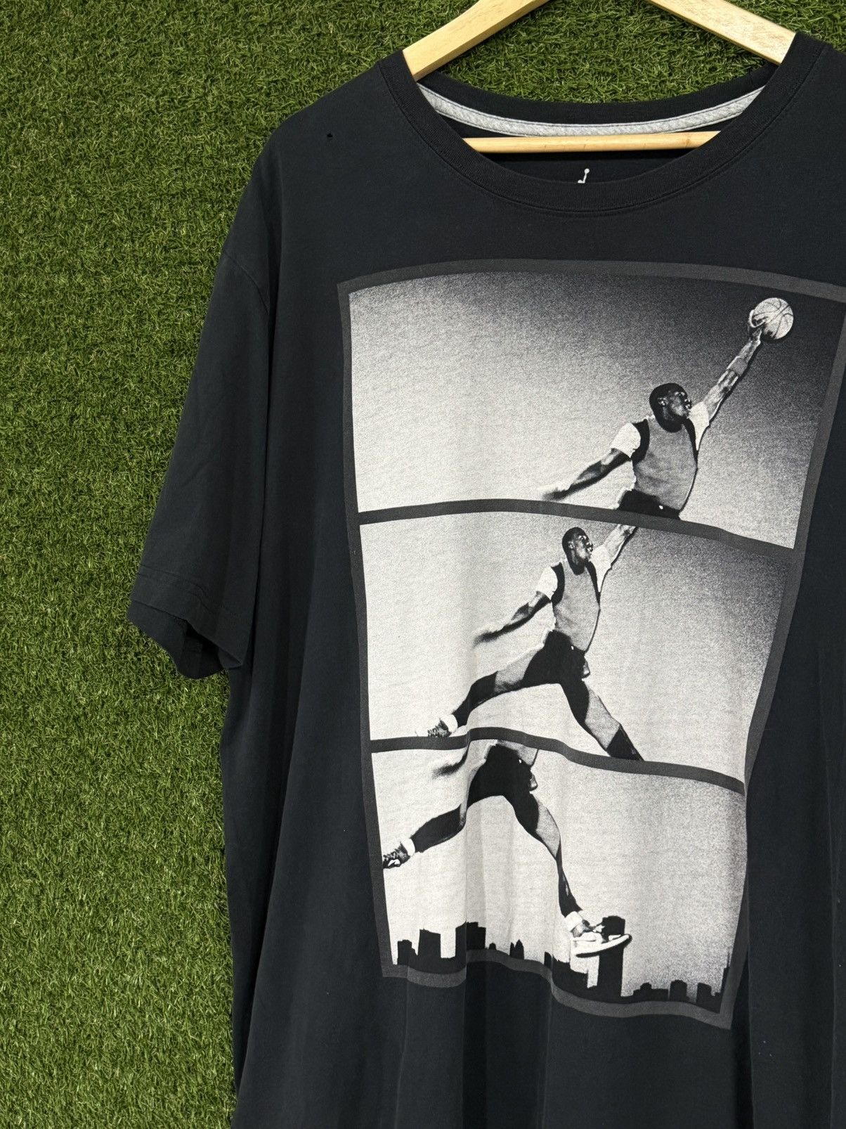 Jordan Brand Jordan Brand Black Photo Snapshot Film Roll Jumpman 3XL XXXL Size US XXL / EU 58 / 5 - 2 Thumbnail