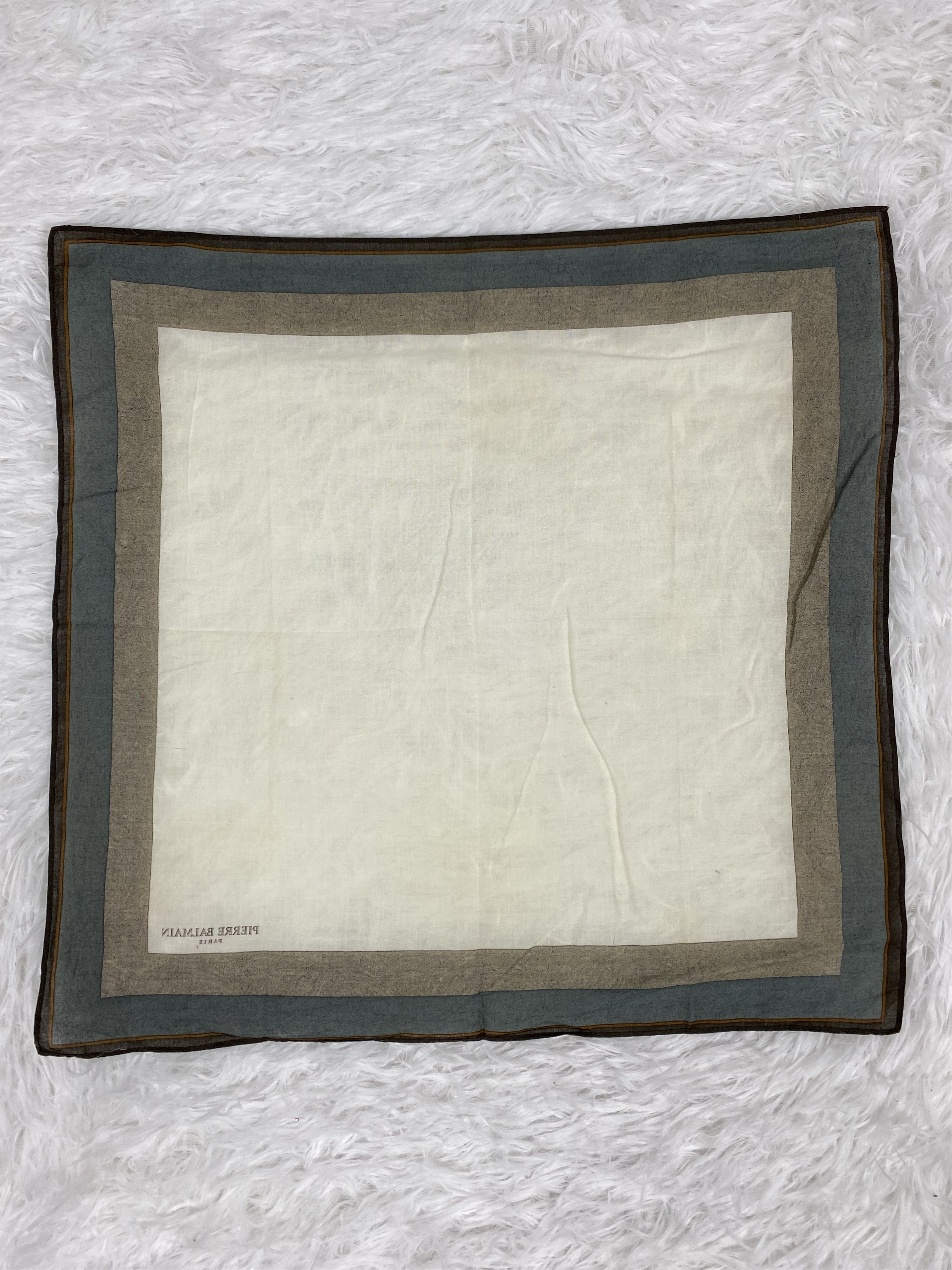 Pierre Balmain × Vintage Vintage Pierre Balmain Handkerchief PH0005 Size ONE SIZE - 5 Thumbnail