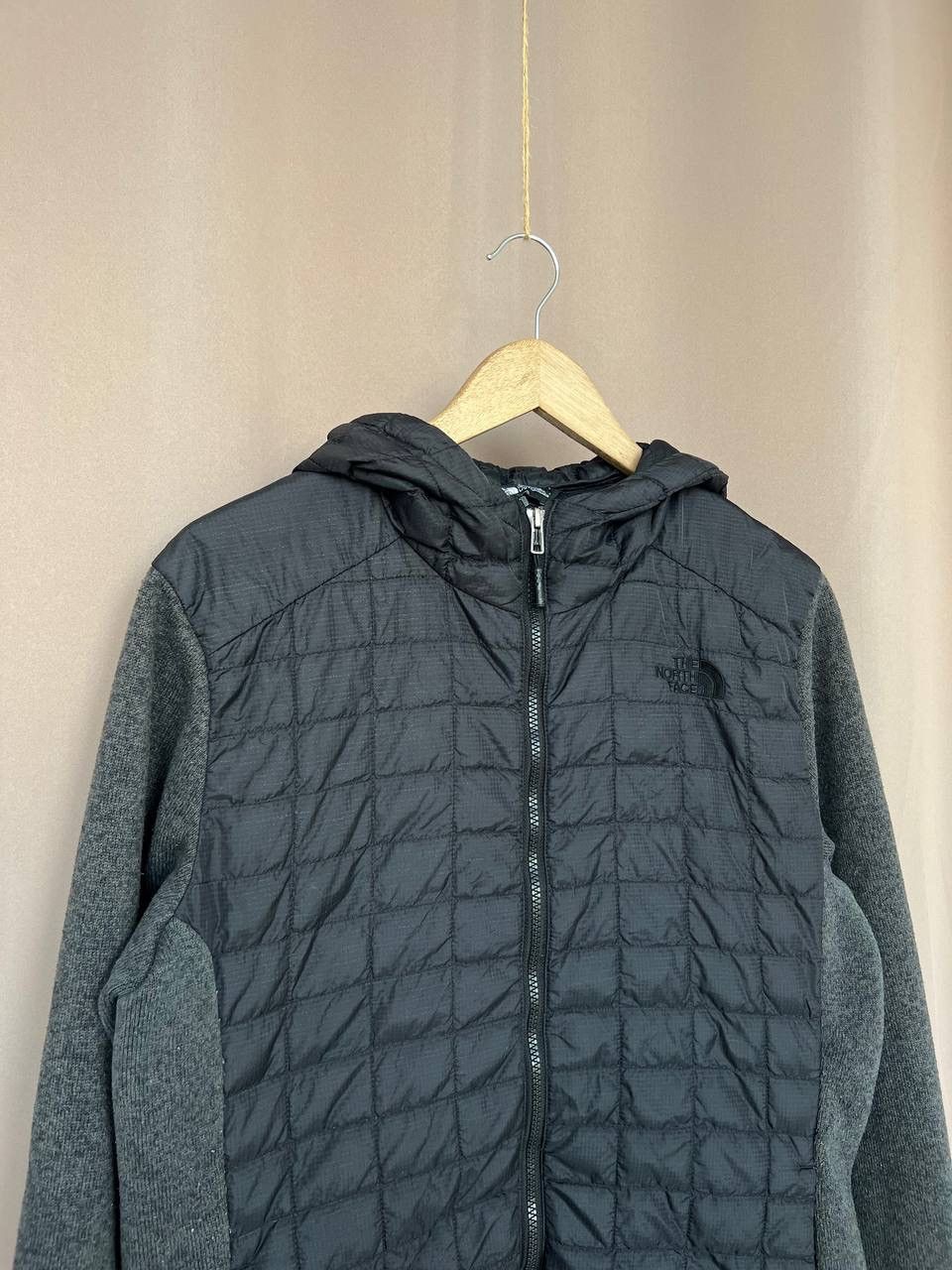 The North Face The North Face Dark Grey Thermoball Jacket Hybrid Size M/L Size US L / EU 52-54 / 3 - 3 Thumbnail