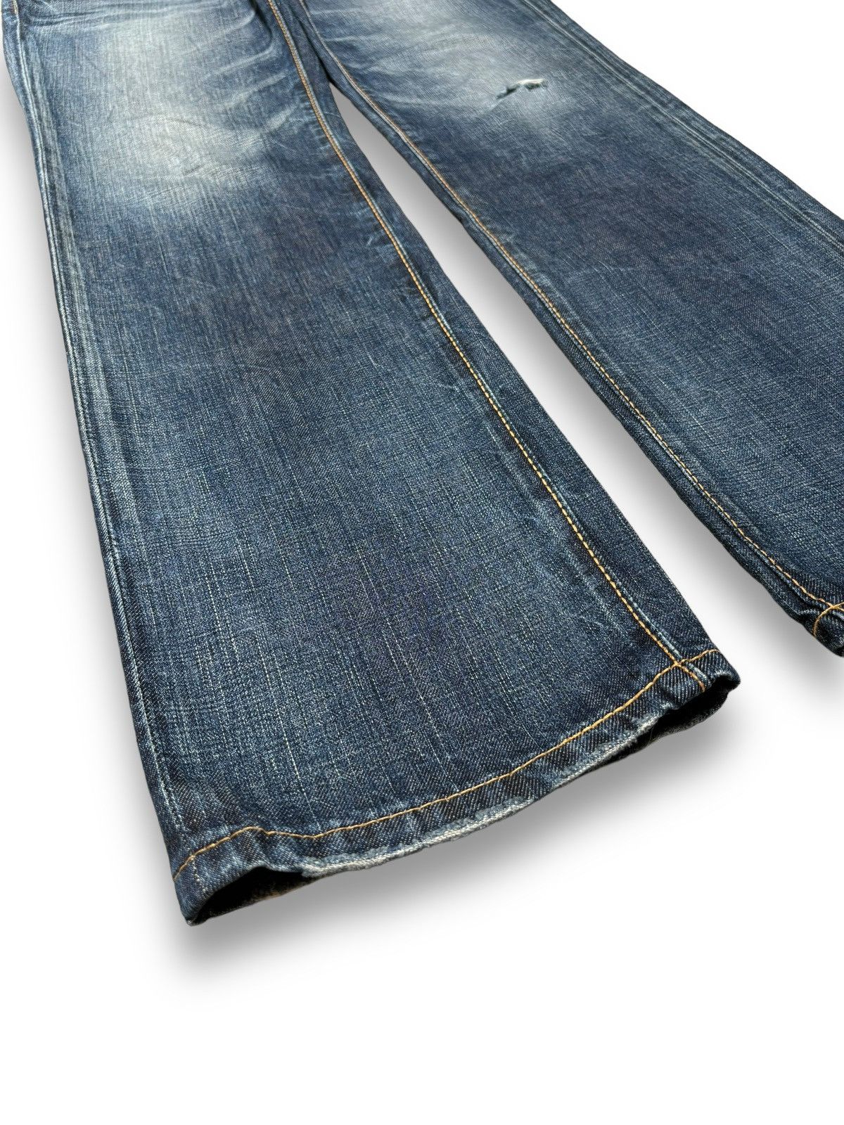 Levi's Vintage 90s Levis American Classic Blue Wash Ripped Jeans Size US 30 / EU 46 - 9 Thumbnail