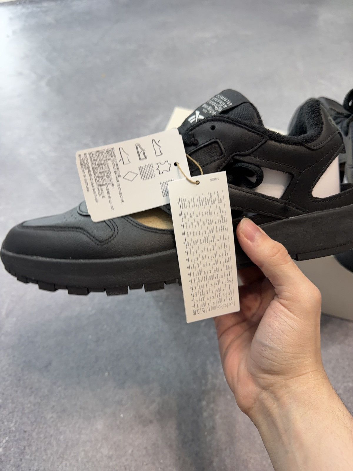 Maison Margiela × Reebok Maison Margiela Tabi x Reebok Project 0 CL DQ Black Size US 10.5 / EU 43-44 - 3 Thumbnail