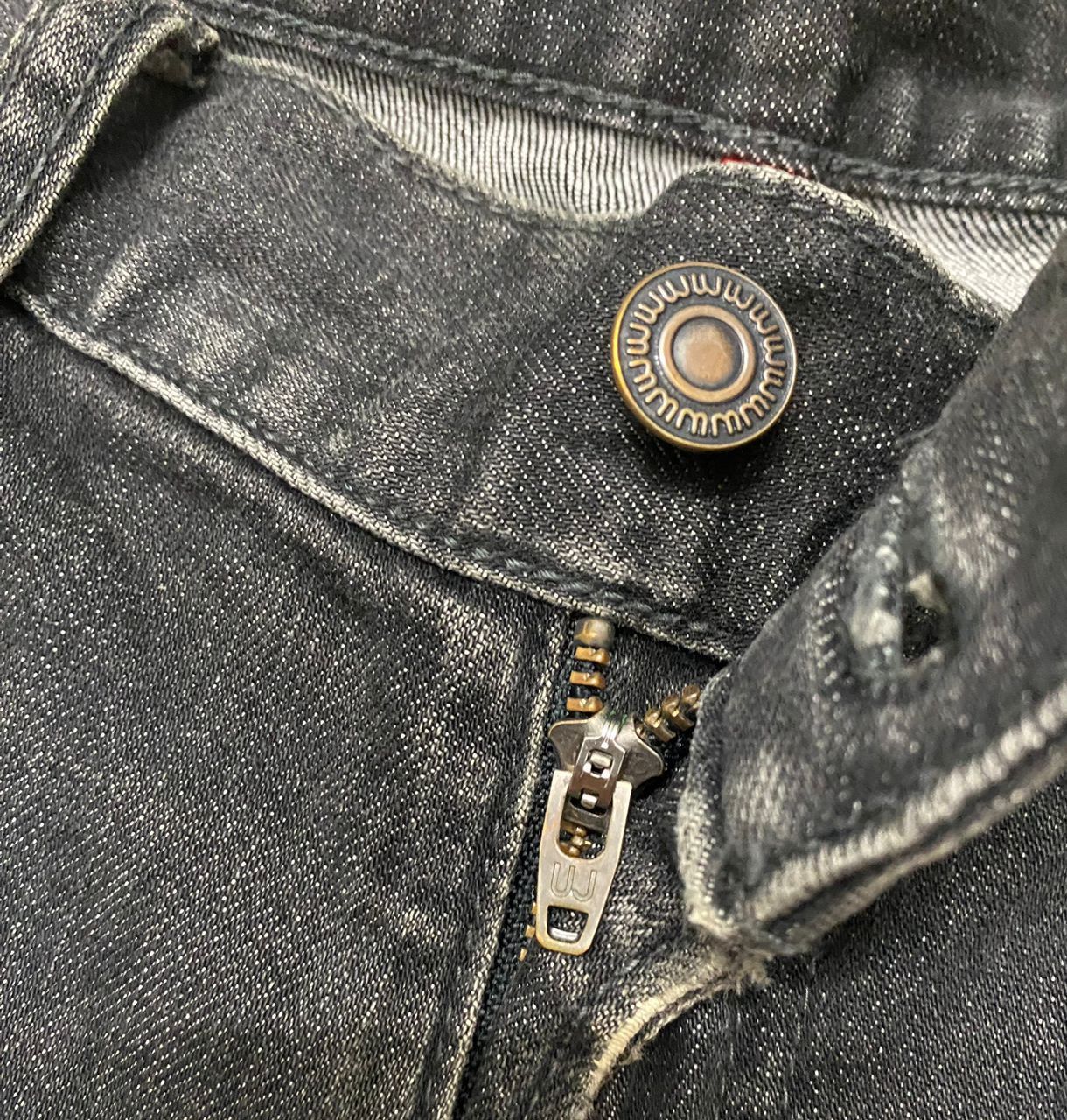Uniqlo W33 Uniqlo Jeans Slim Fit Rapper Distressed Denim Jeans Size US 33 - 11 Thumbnail