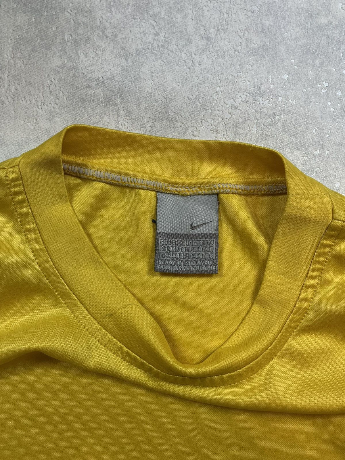 Nike × Vintage 90s Nike Central Swoosh Vintage Y2K Retro Tee T-Shirt Size US S / EU 44-46 / 1 - 3 Thumbnail