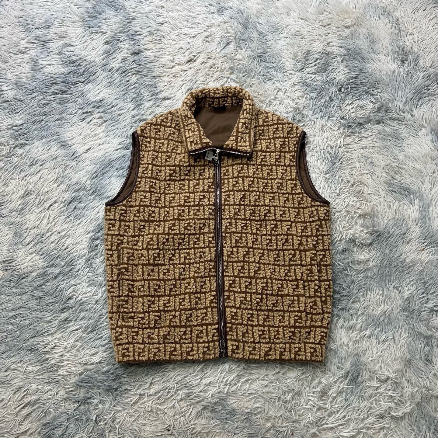 Fendi Fendi All-Over Print Fleece Vest Size US M / EU 48-50 / 2 - 1 Thumbnail