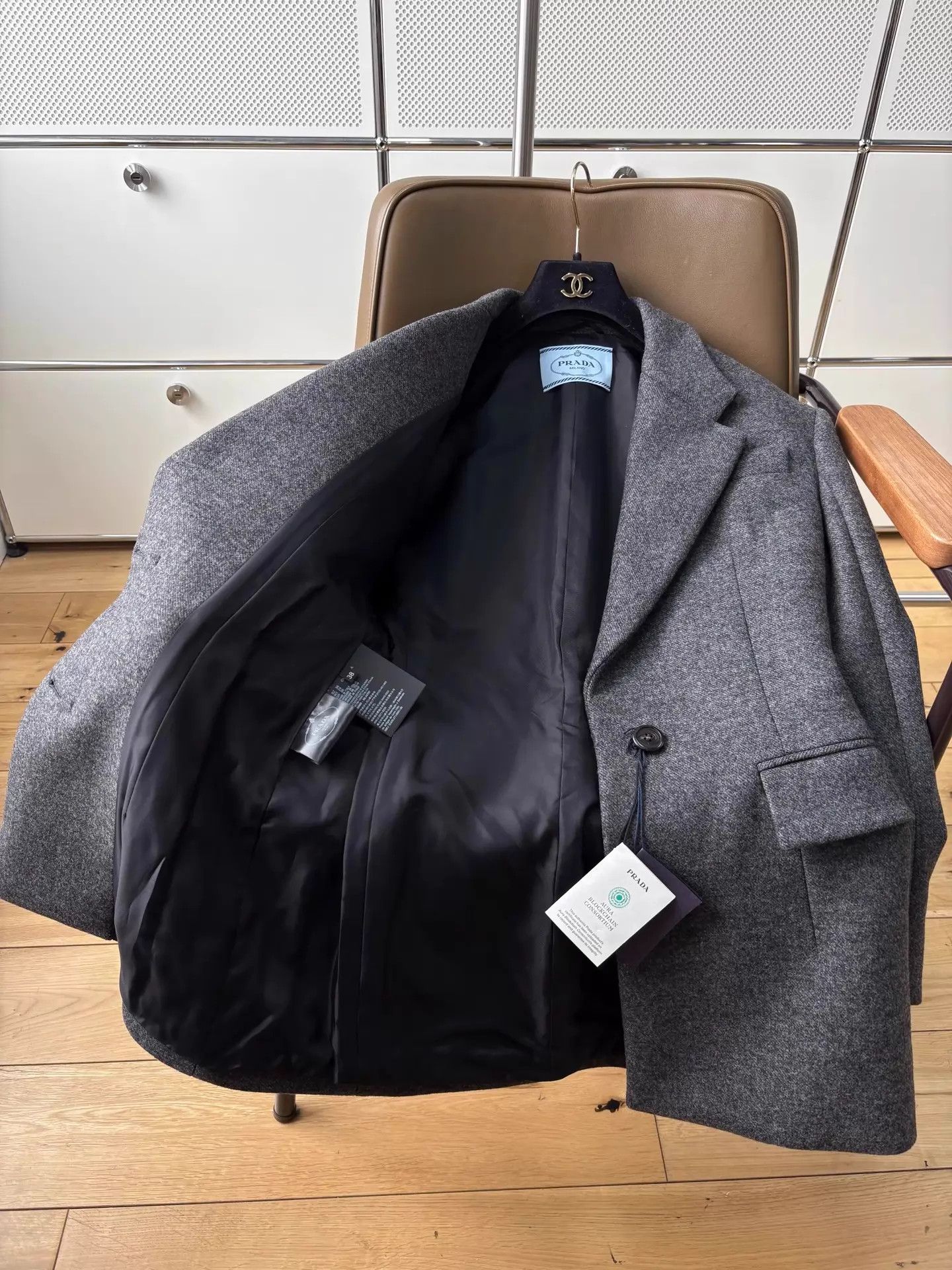 Prada Prada Gray 100% Wool Two Pockets Lapel IT38 Blazer Size XS / US 0-2 / IT 36-38 - 7 Thumbnail