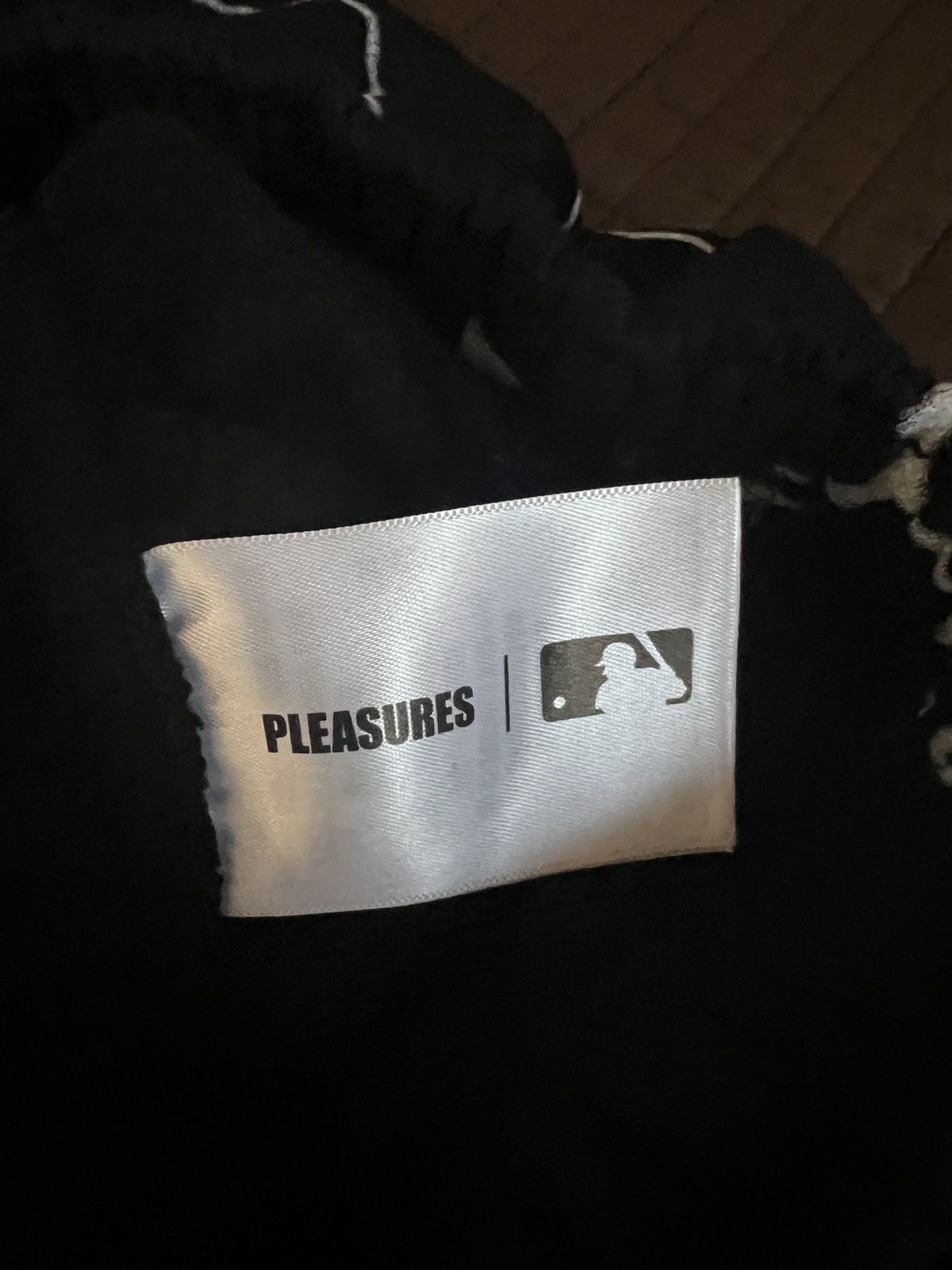 New York Yankees × Pleasures Pleasures x Yankees Lightning Shorts sz M Size US 30 / EU 46 - 4 Thumbnail