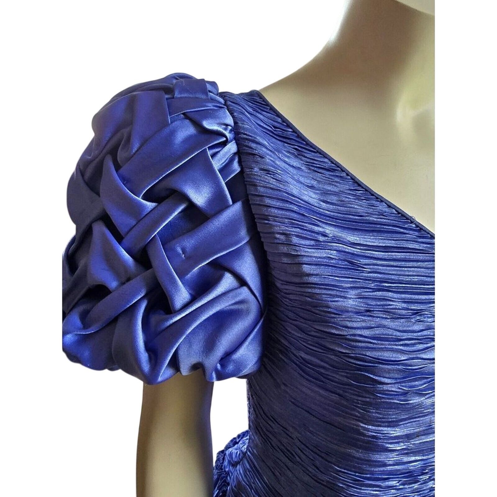 Mary McFadden Vintage Mary McFadden Blue Pleated Plisse dress gown S,M Size S / US 4 / IT 40 - 2 Thumbnail