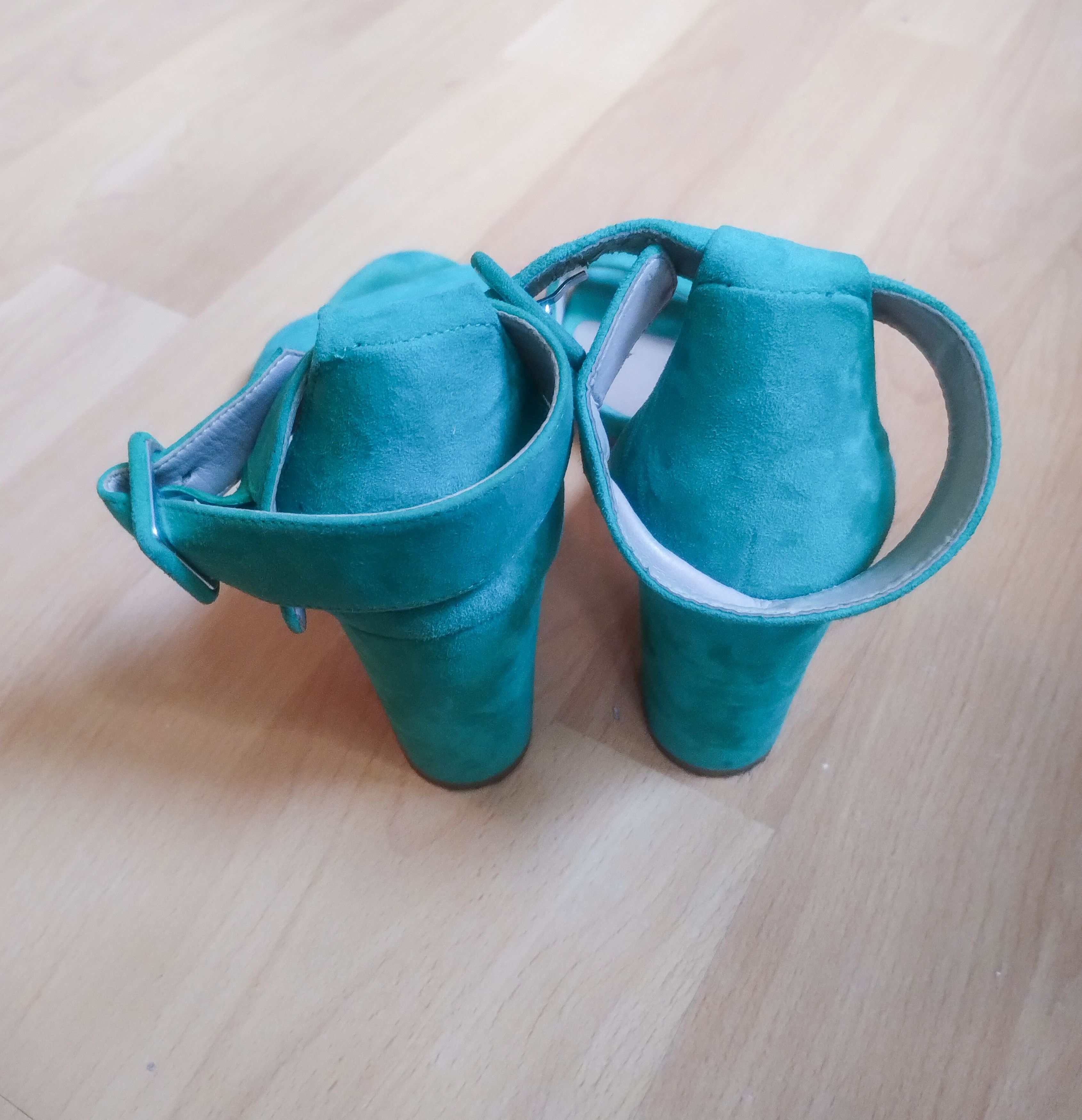 Zara ZARA Woman Neon Turquoise Block Heel Sandals - Size 7.5 US Size US 7.5 / IT 37.5 - 4 Thumbnail