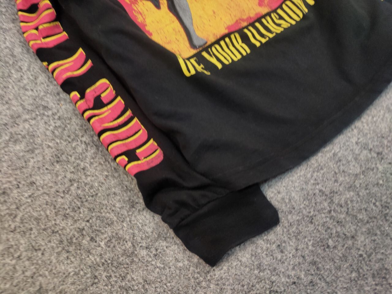 Band Tees Guns N Roses use your illusion i Long Sleeve Logo Vintage Size US M / EU 48-50 / 2 - 6 Thumbnail