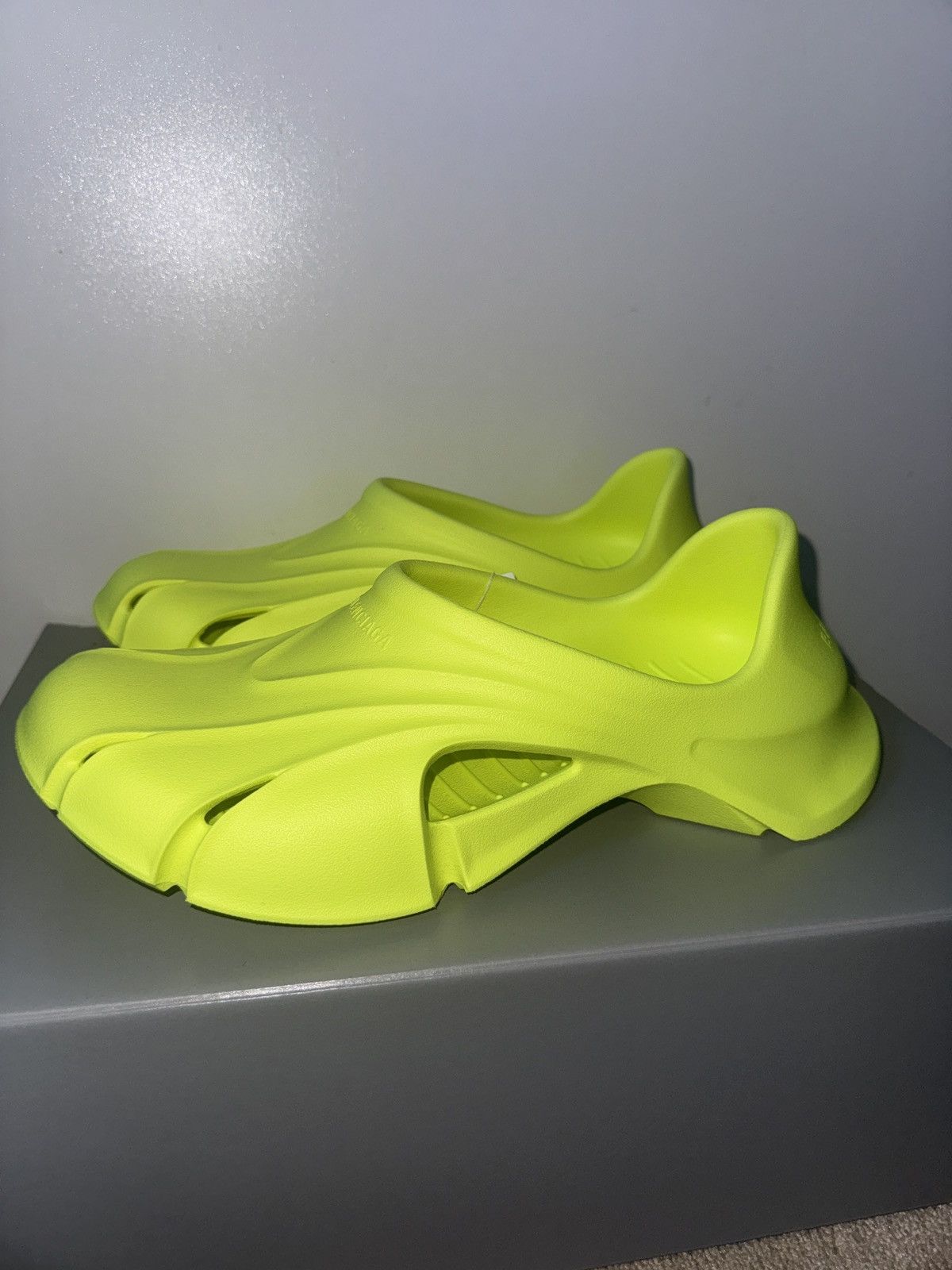 Balenciaga Balenciaga Mold Closed Slipper Size US 10 / EU 43 - 7 Thumbnail