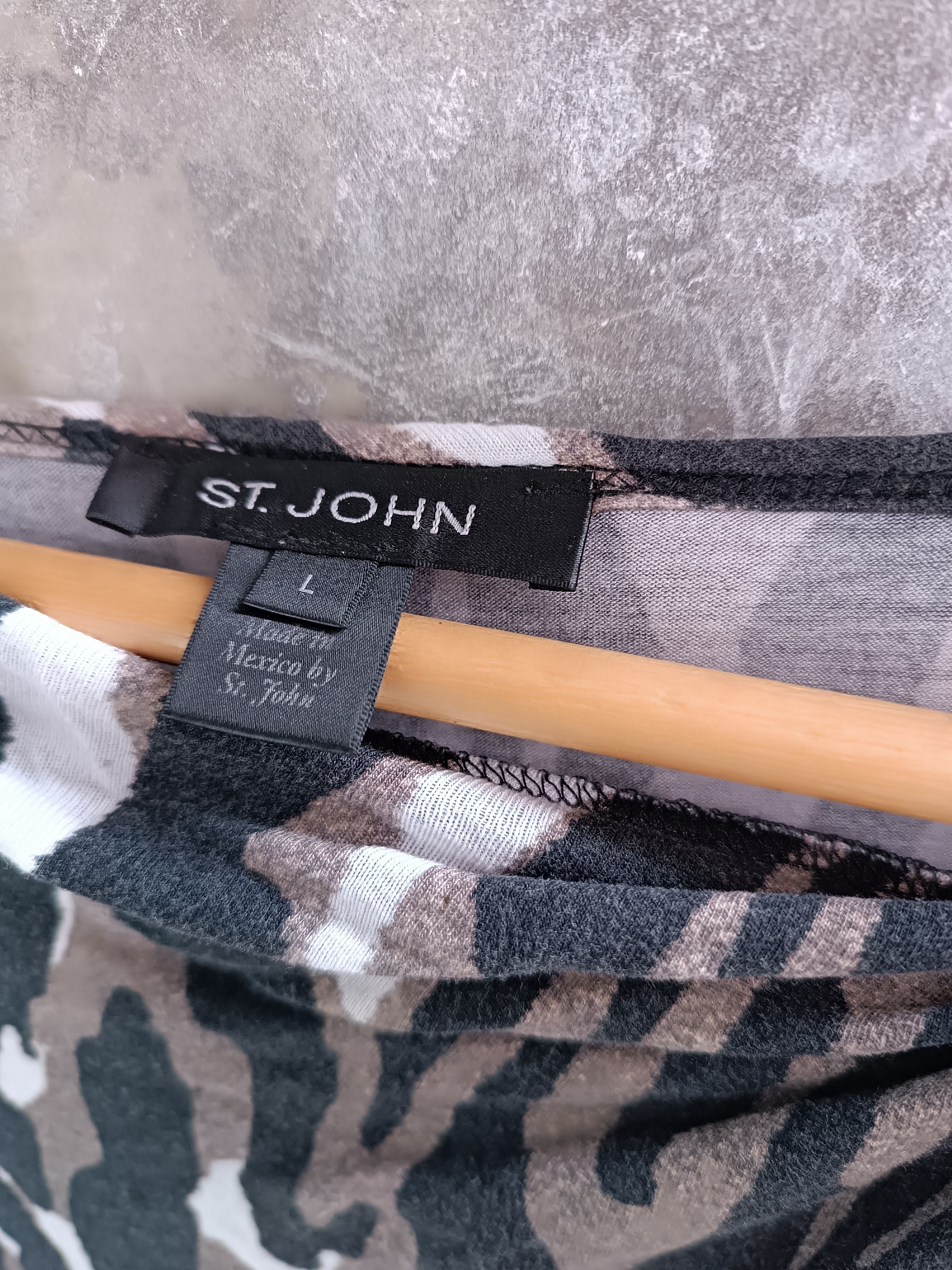 St. Johns Bay × Vintage ST. JOHN ANIMAL PRINT BATEAU NECKLINE BLOUSE Size L / US 10 / IT 46 - 6 Thumbnail