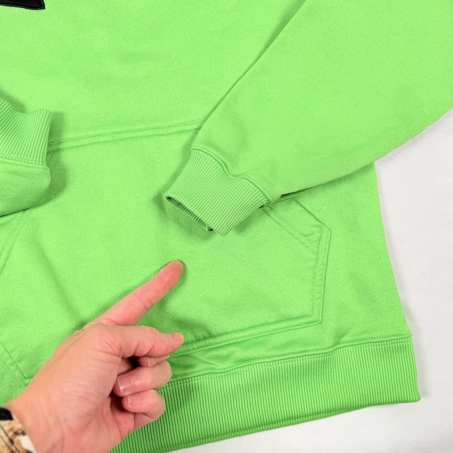 Under Armour Under Armour Hoodie Neon Green Fleece Pullover Sweatshirt Athleisure Women XS Long Sleeve Pullover Size XS / US 0-2 / IT 36-38 - 6 Thumbnail
