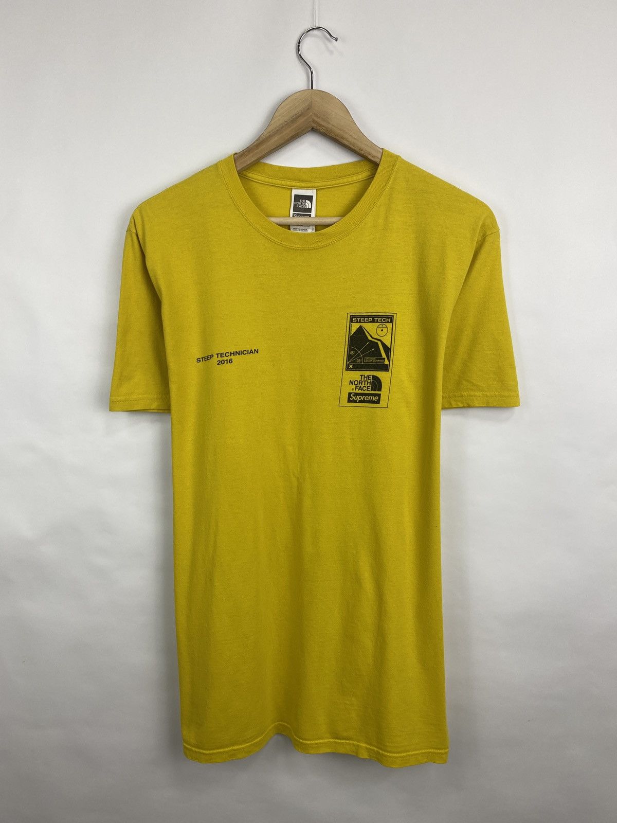 Supreme × The North Face 🇺🇸 Supreme The North Face Steep Tech 2016 t-shirt Rare Retro Size US M / EU 48-50 / 2 - 5 Thumbnail