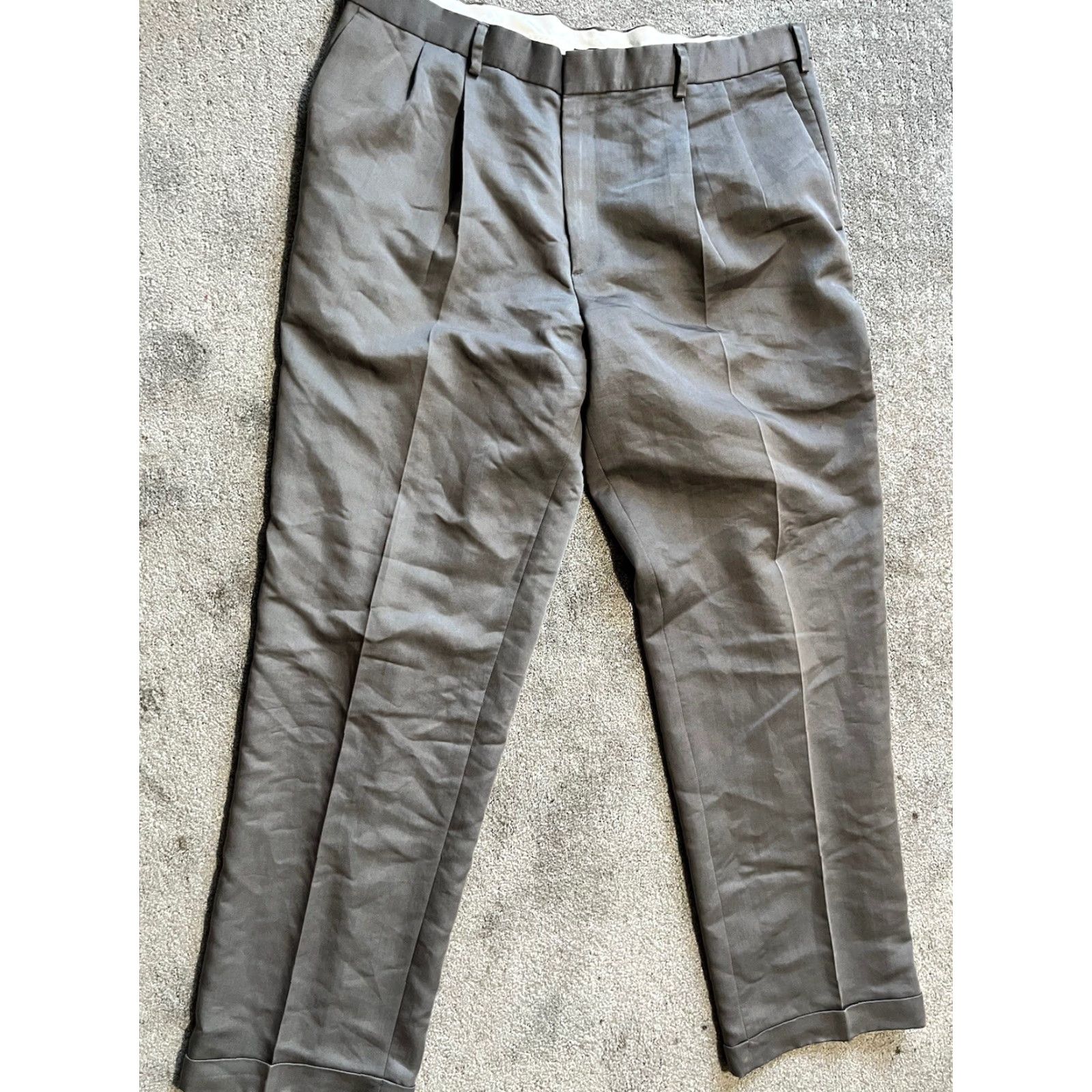 Dockers DOCKERS Premium Pleated Dress Khakis Pants 38x31 Relaxed Fit Tencel Polyester Pants Mens Regular Gray Size US 38 / EU 54 - 2 Thumbnail