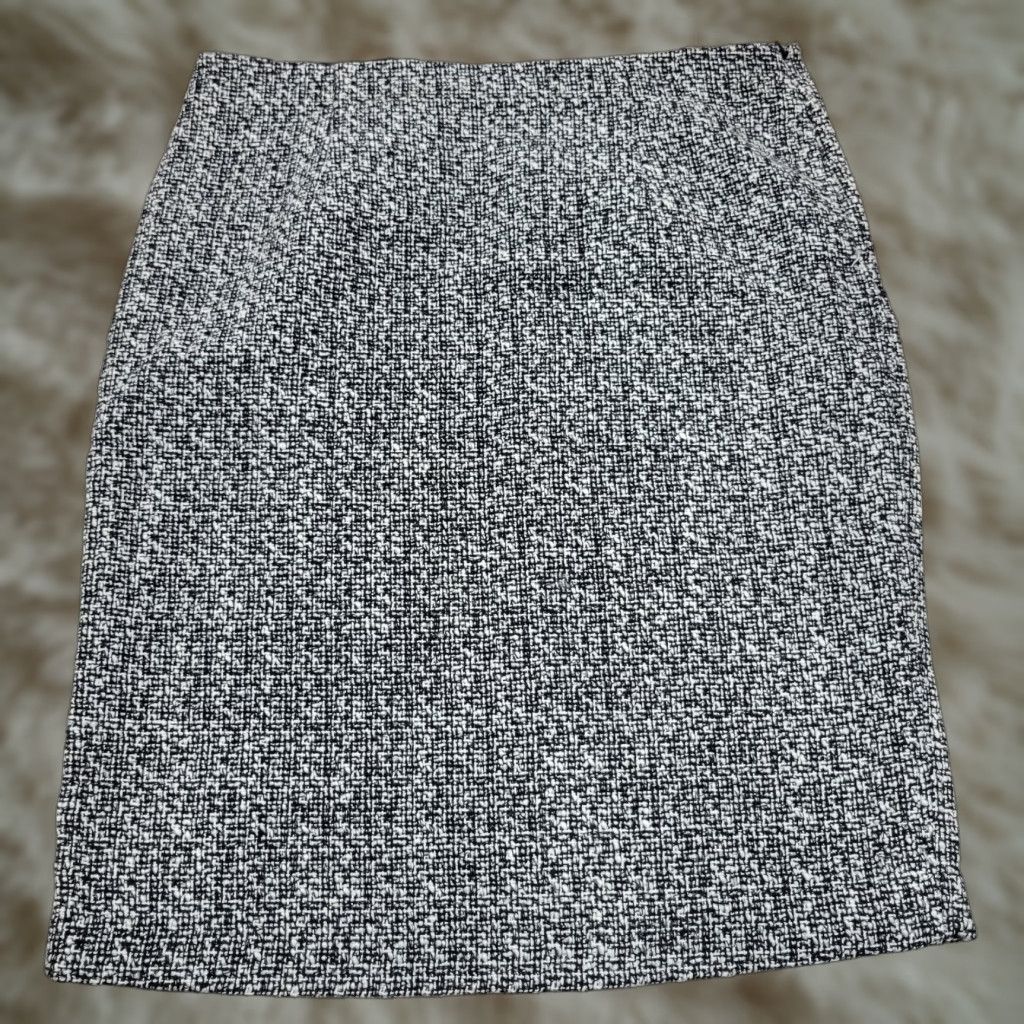 Vintage Chico's Gray Tweed Skirt Straight Pencil Back Slit Lined Formal Business Sz 1 Womens Size 25" / US 0 / IT 36 - 1 Thumbnail