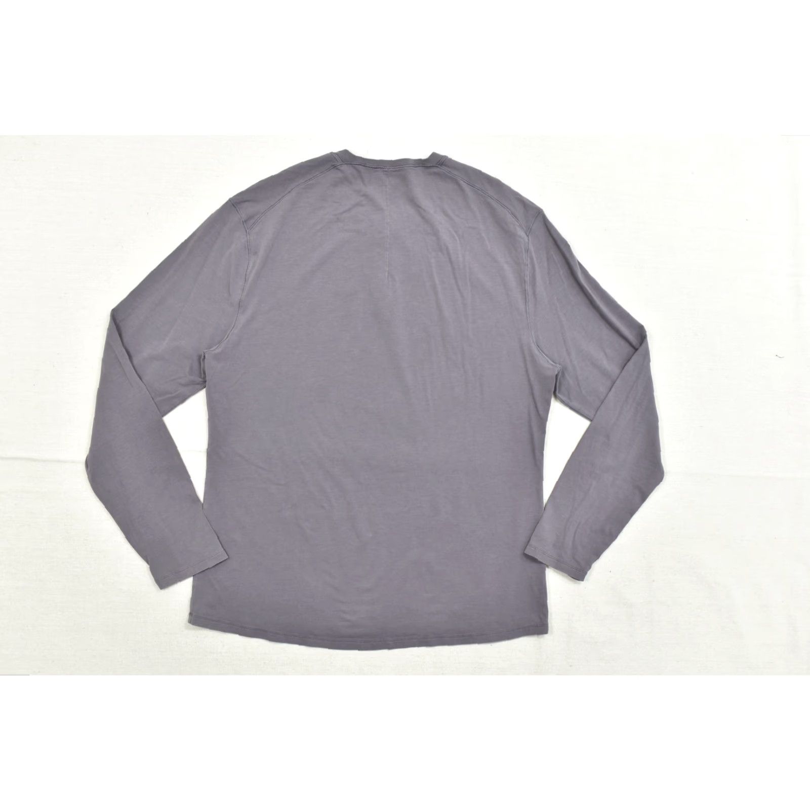 Lululemon Lululemon 5 Year Basic Long Sleeve Henley T-Shirt Size L Men Gray Solid Athletic Henley Shirt Winter Spring Fall Mens Size US L / EU 52-54 / 3 - 2 Thumbnail