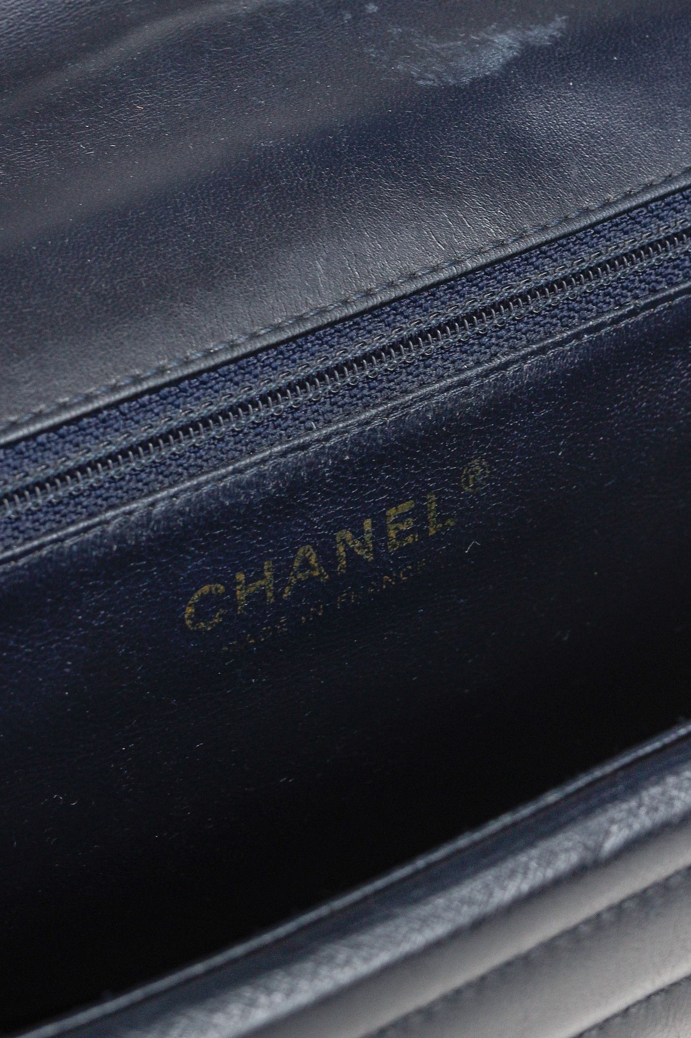 Chanel Chanel Vintage Mademoiselle Horizontal-Quilt Flap Bag Size ONE SIZE - 13 Thumbnail