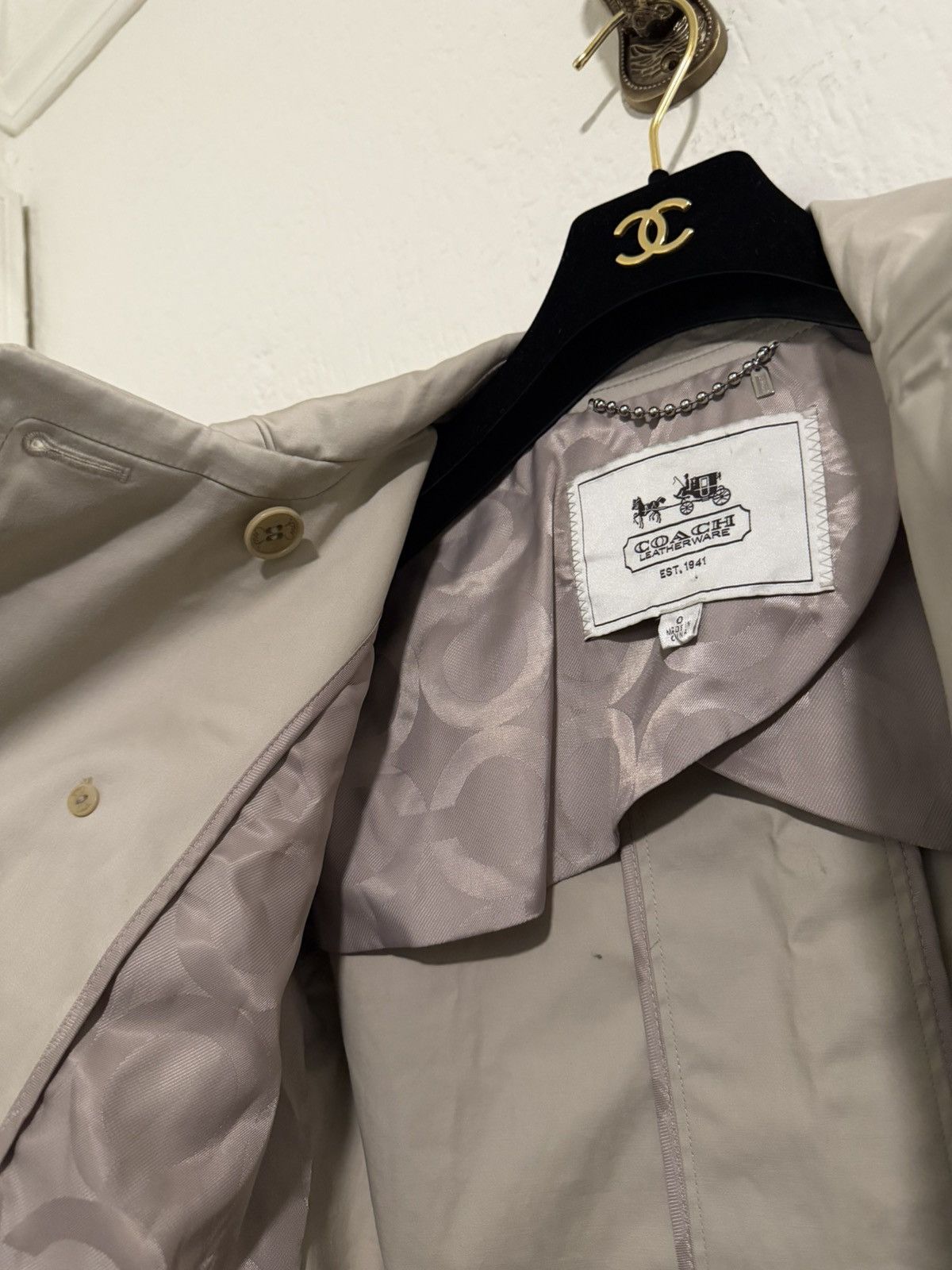 Coach Coach cropped trench coat button jacket size 0 tan Size XS / US 0-2 / IT 36-38 - 8 Thumbnail