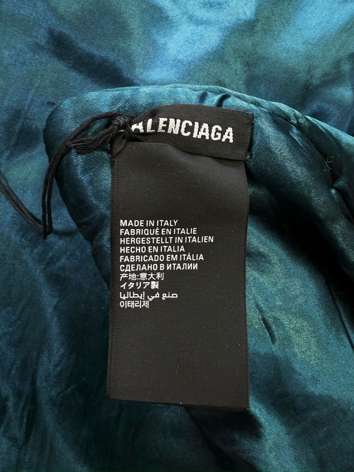Balenciaga Balenciaga XXL Teal Puffer Scarf / Shall Size ONE SIZE - 2 Thumbnail