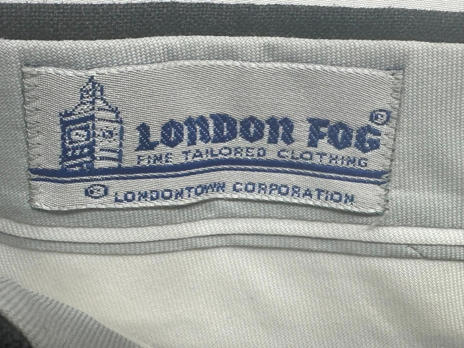 London Fog London Fog Flat Front Polyester/Wool Dress Pants Gray 34/30 Size US 34 / EU 50 - 6 Thumbnail