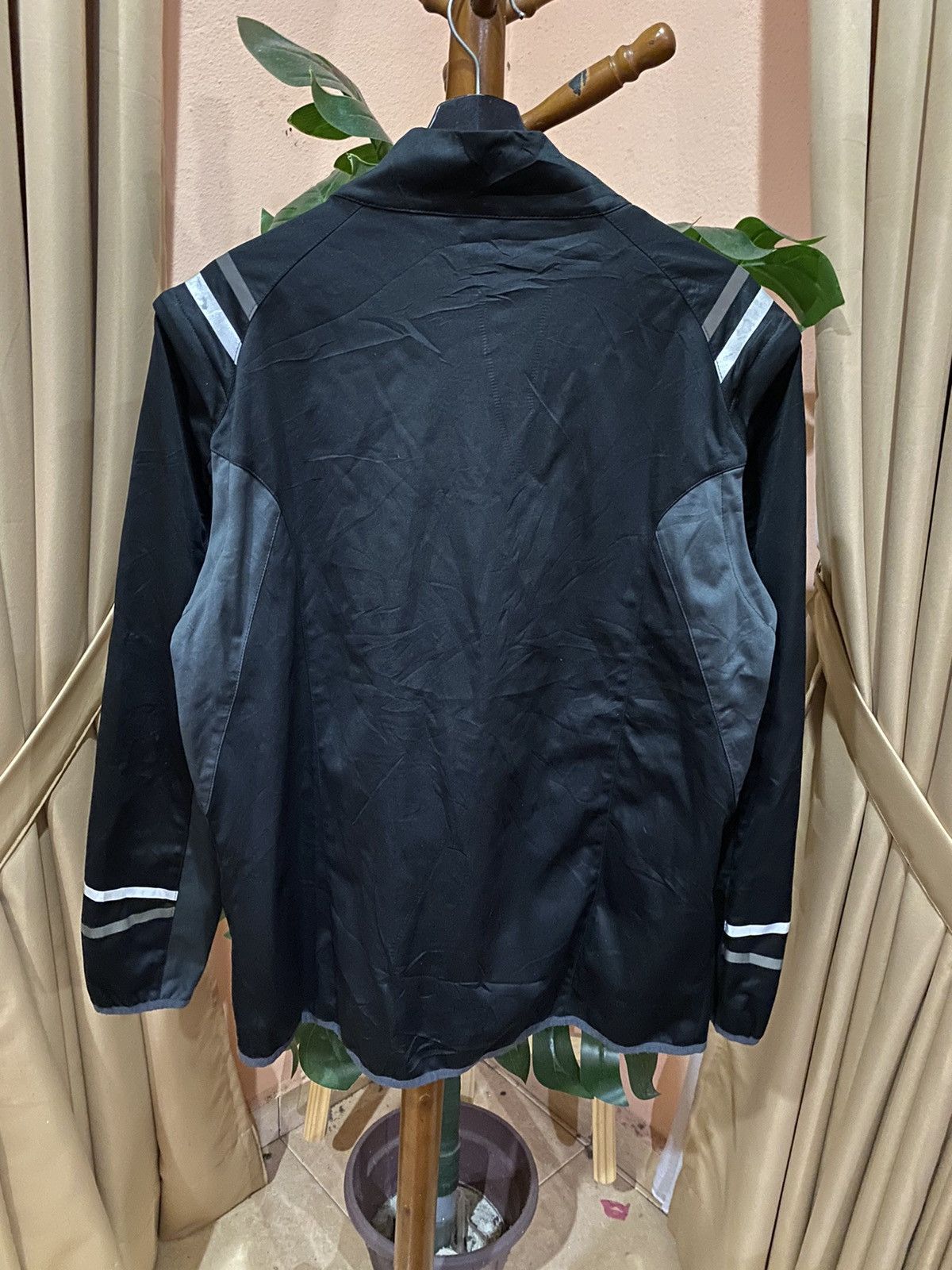 Other INOC Reflective Running Jacket Lightweight Modern Activewear Size US L / EU 52-54 / 3 - 6 Thumbnail