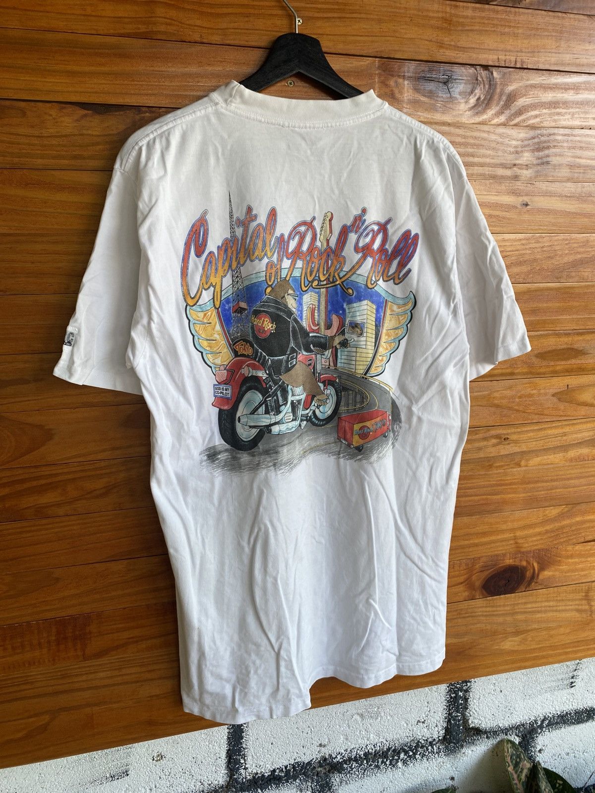 Hard Rock Cafe Vintage Hard Rock Cafe Tokyo T-Shirt Capital of Rock n’ Roll Size US L / EU 52-54 / 3 - 5 Thumbnail