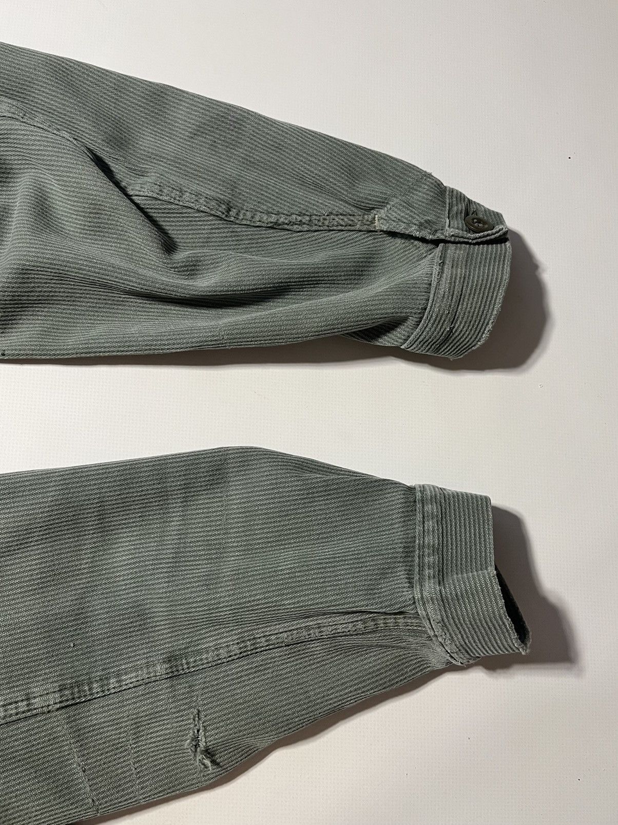 Vintage Vintage 80’s French Workwear Chore Jacket Distressed Grunge Size US L / EU 52-54 / 3 - 16 Thumbnail