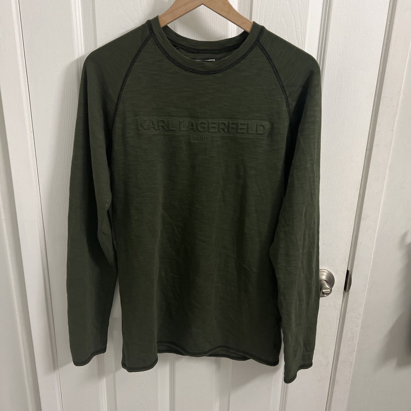 Karl Lagerfeld Karl Lagerfeld Graphic Long Sleeve Tee Shirt XS Army Green Size US XS / EU 42 / 0 - 1 Thumbnail