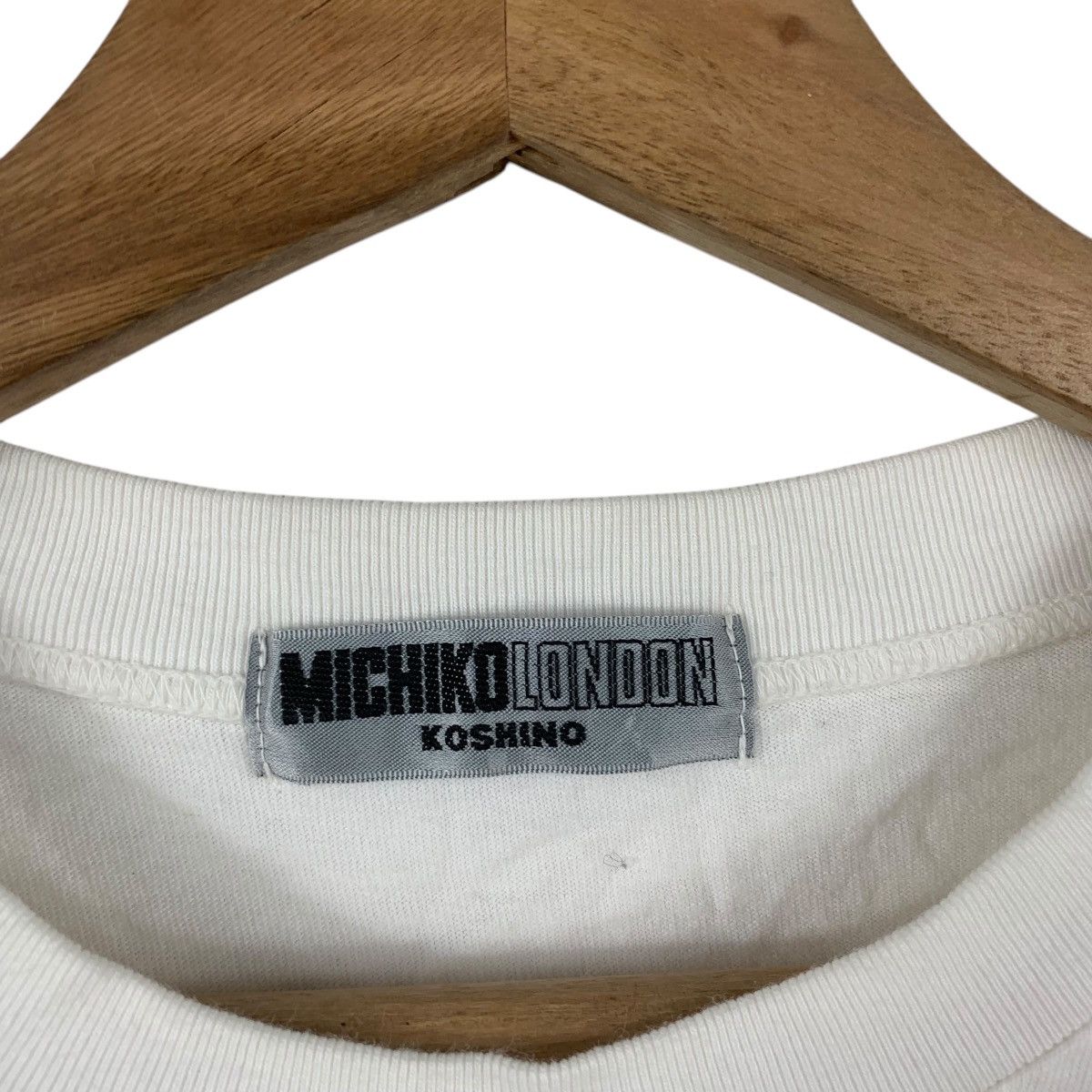 Michiko Koshino London Vintage MICHIKO LONDON KOSHINO Collection Tee Shirt Top Size M / US 6-8 / IT 42-44 - 6 Thumbnail
