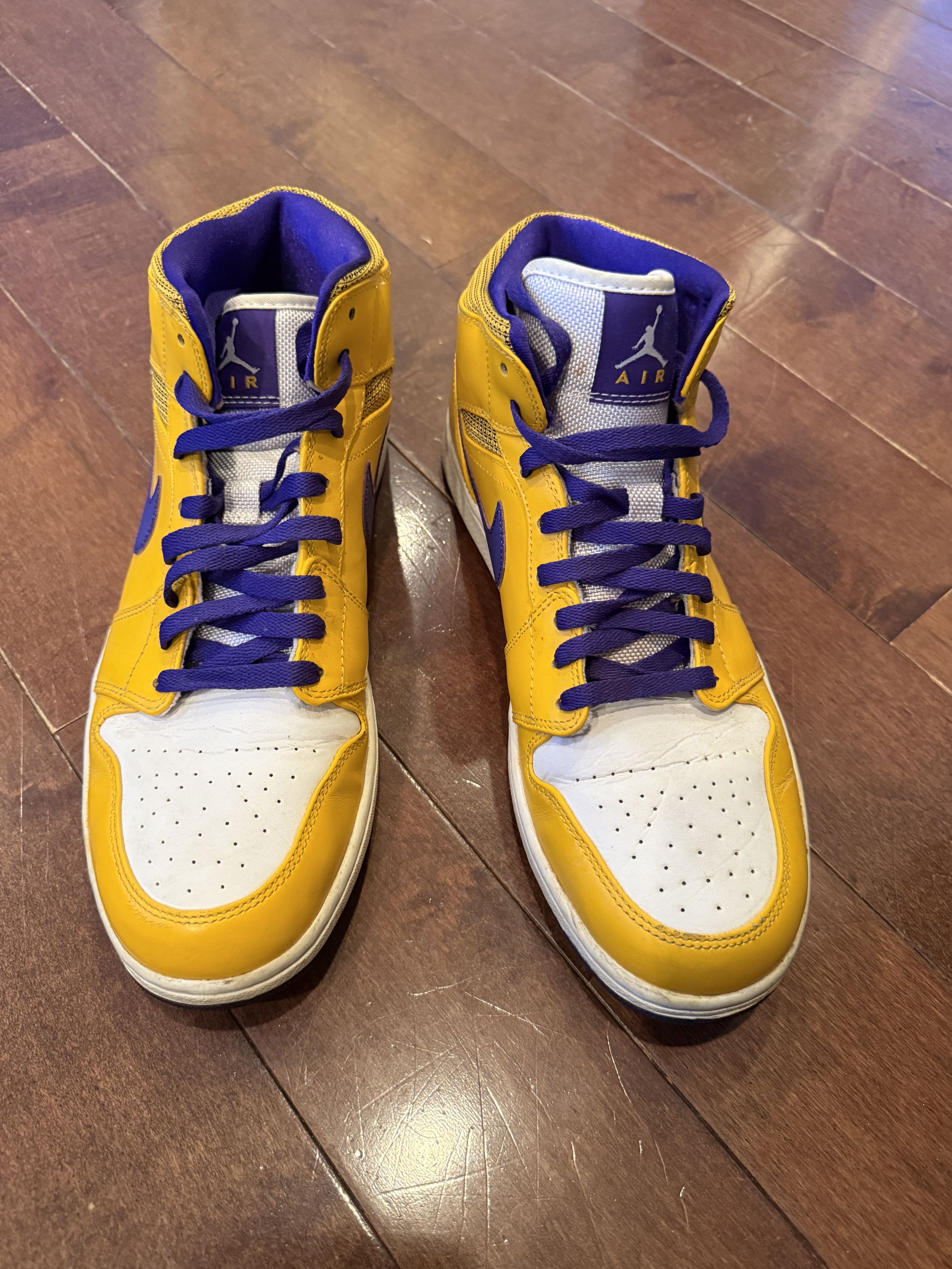 Jordan Brand Jordan 1 Mid Lakers Size US 11.5 / EU 44-45 - 3 Thumbnail